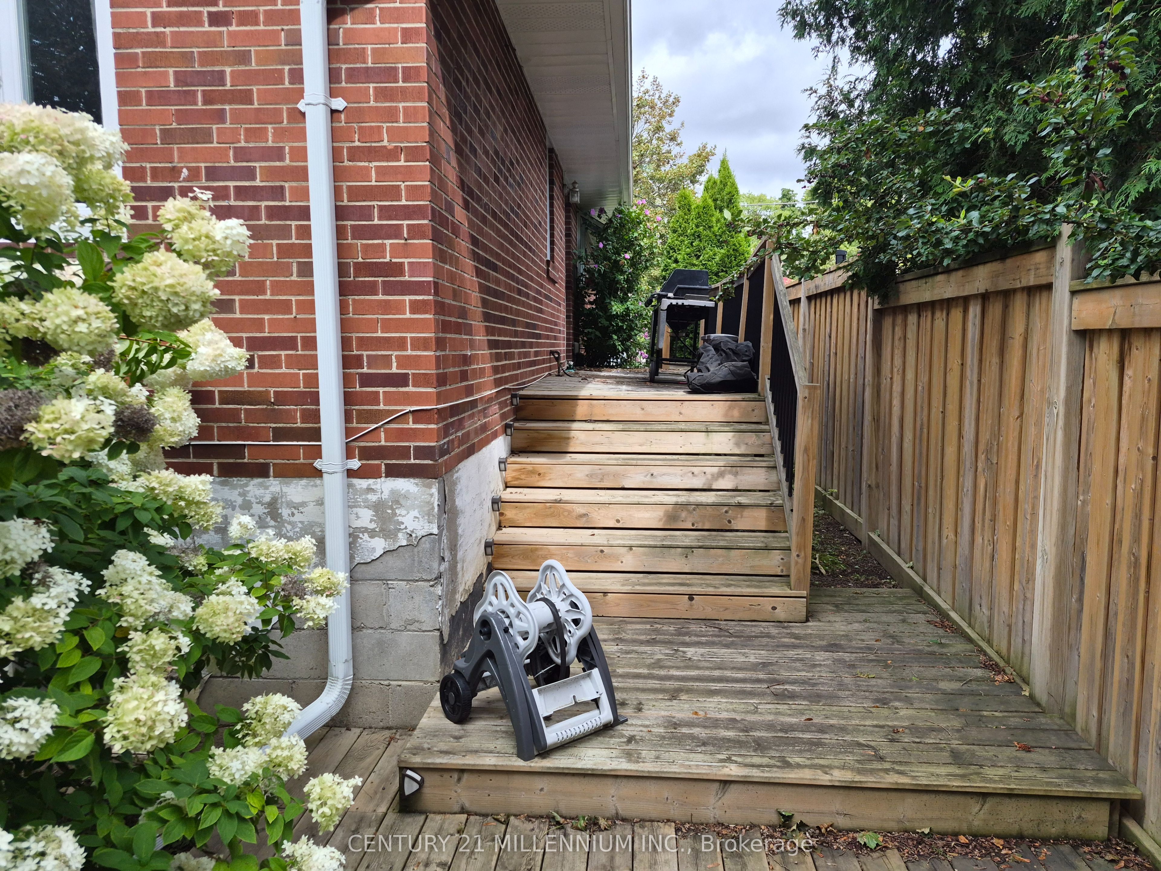 40 Meadowland Drive Property Photo 44