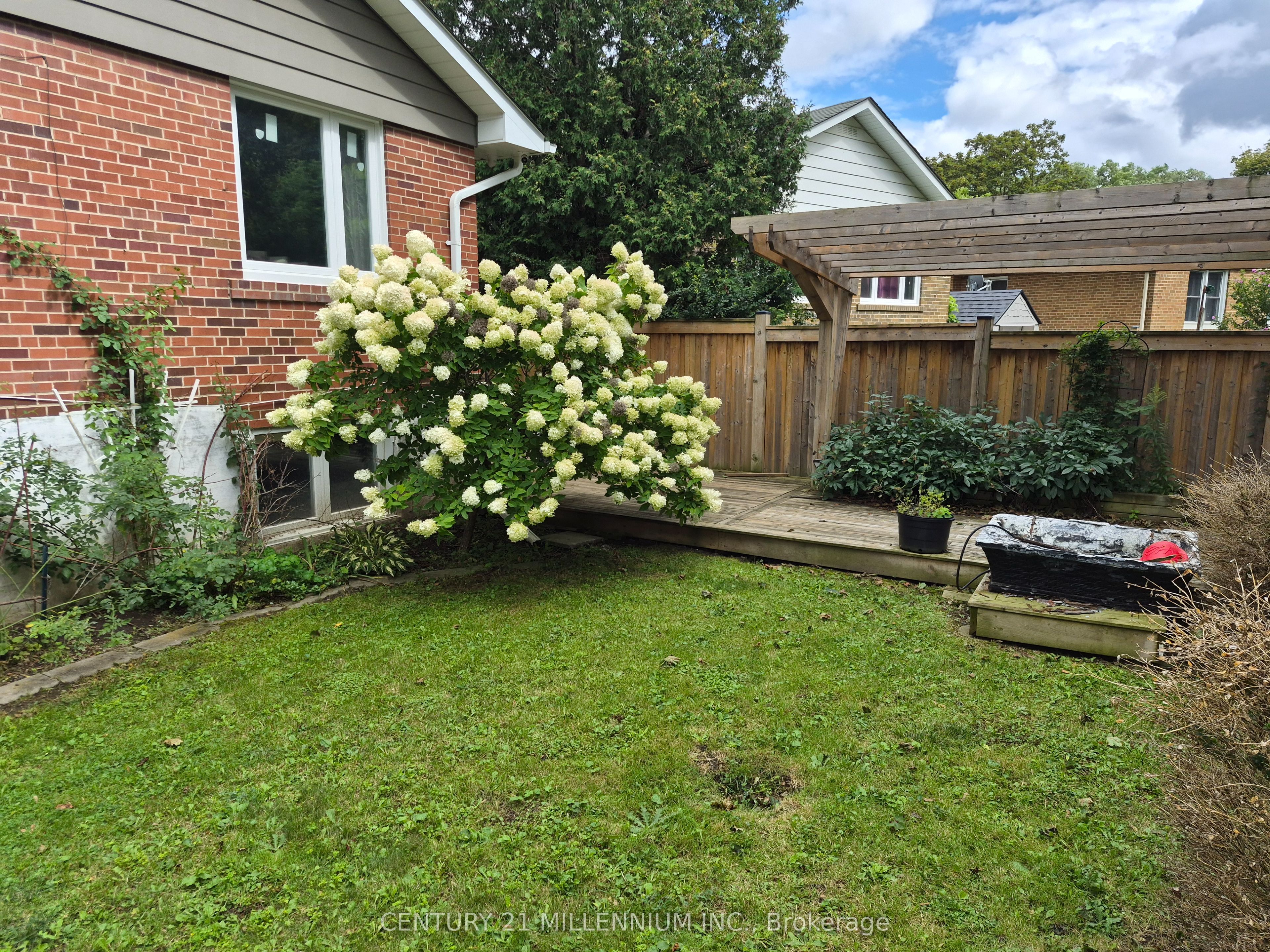 40 Meadowland Drive Property Photo 45