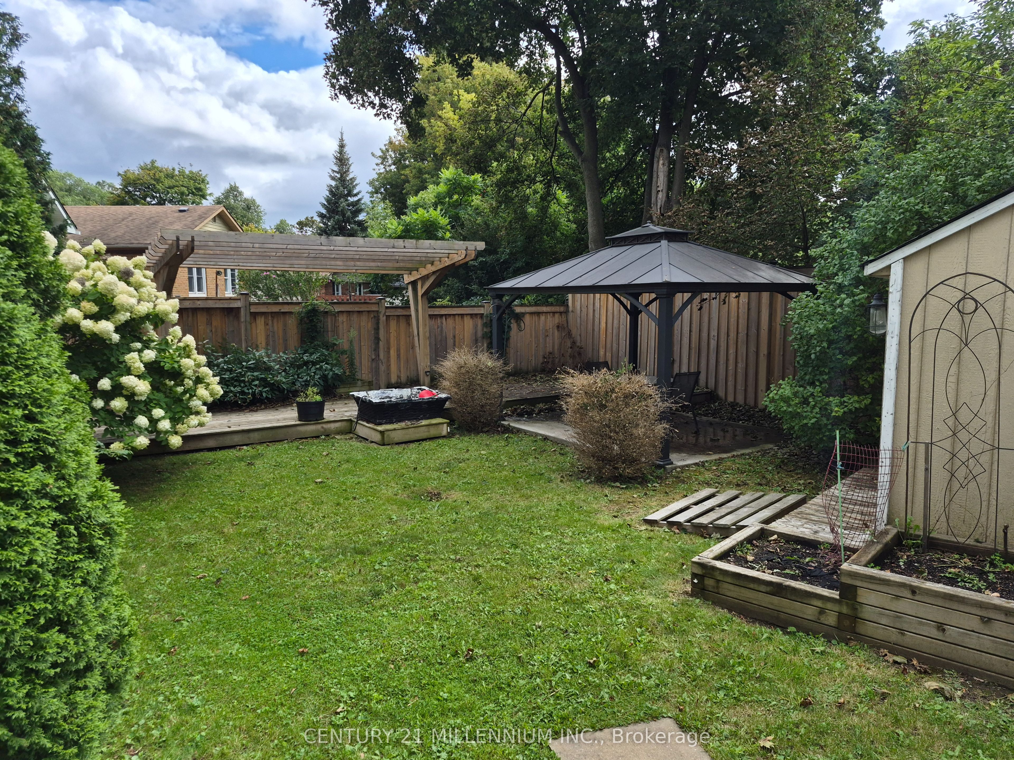 40 Meadowland Drive Property Photo 48