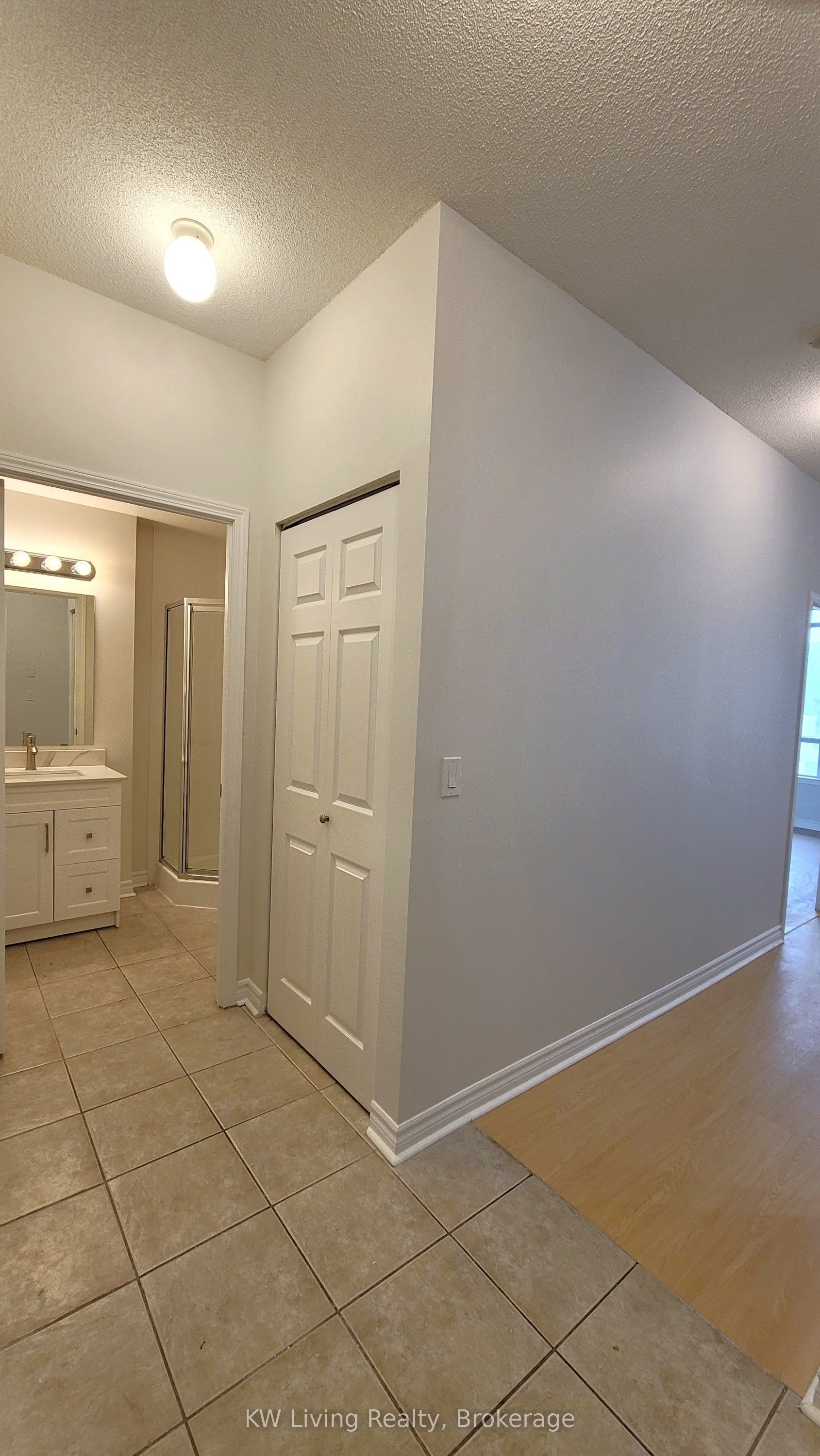 388 Prince Of Wales Drive 1801 Property Photo 5
