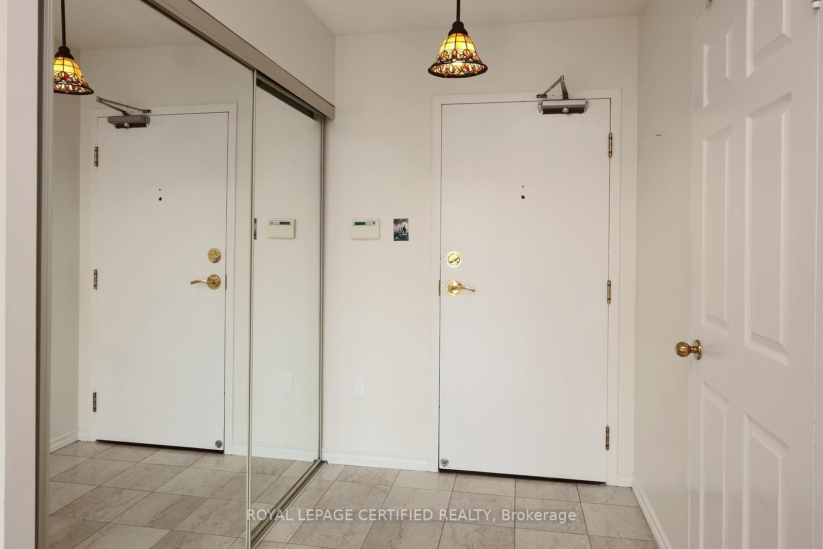 20 Cherrytree Drive 312 Property Photo 6