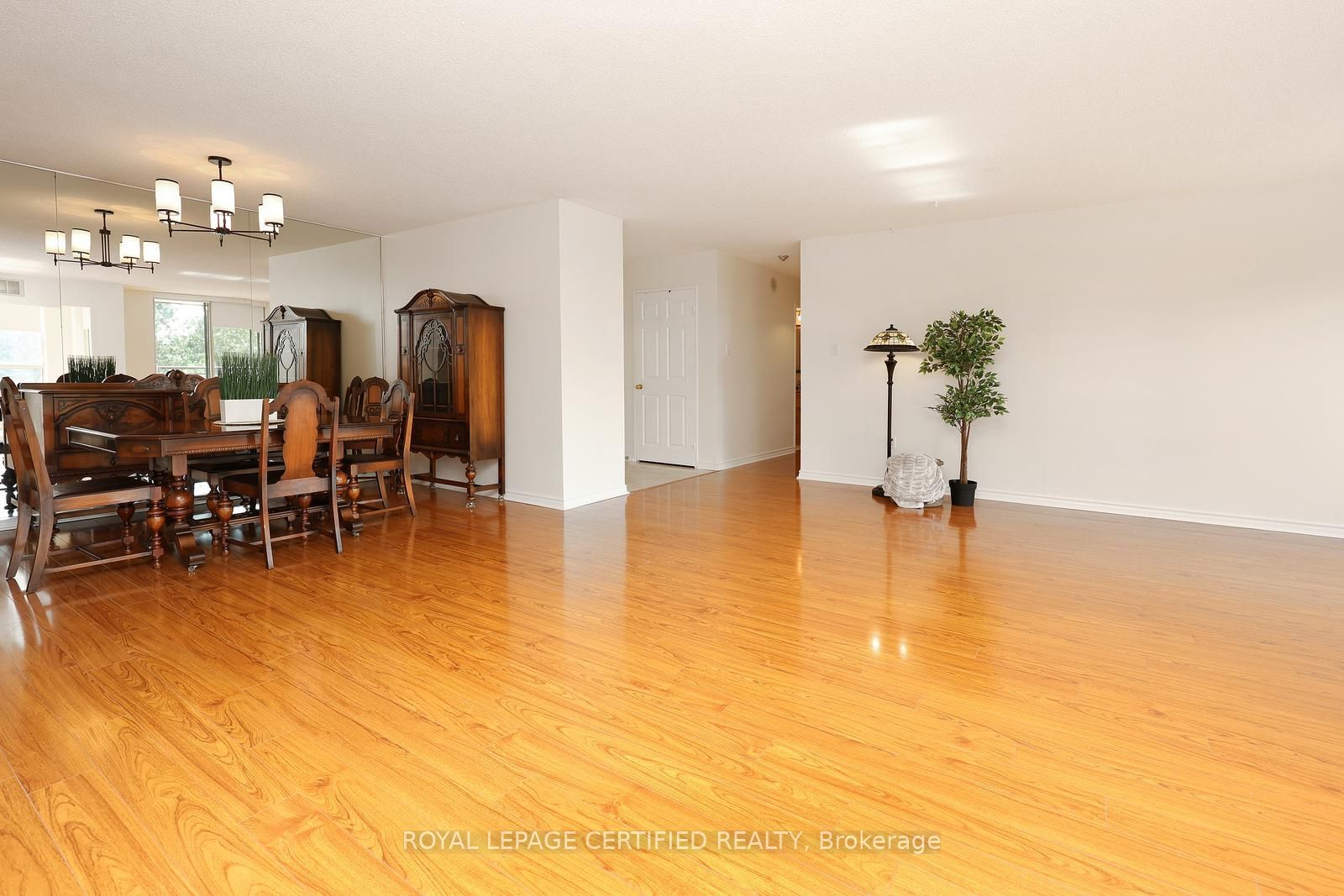 20 Cherrytree Drive 312 Property Photo 14