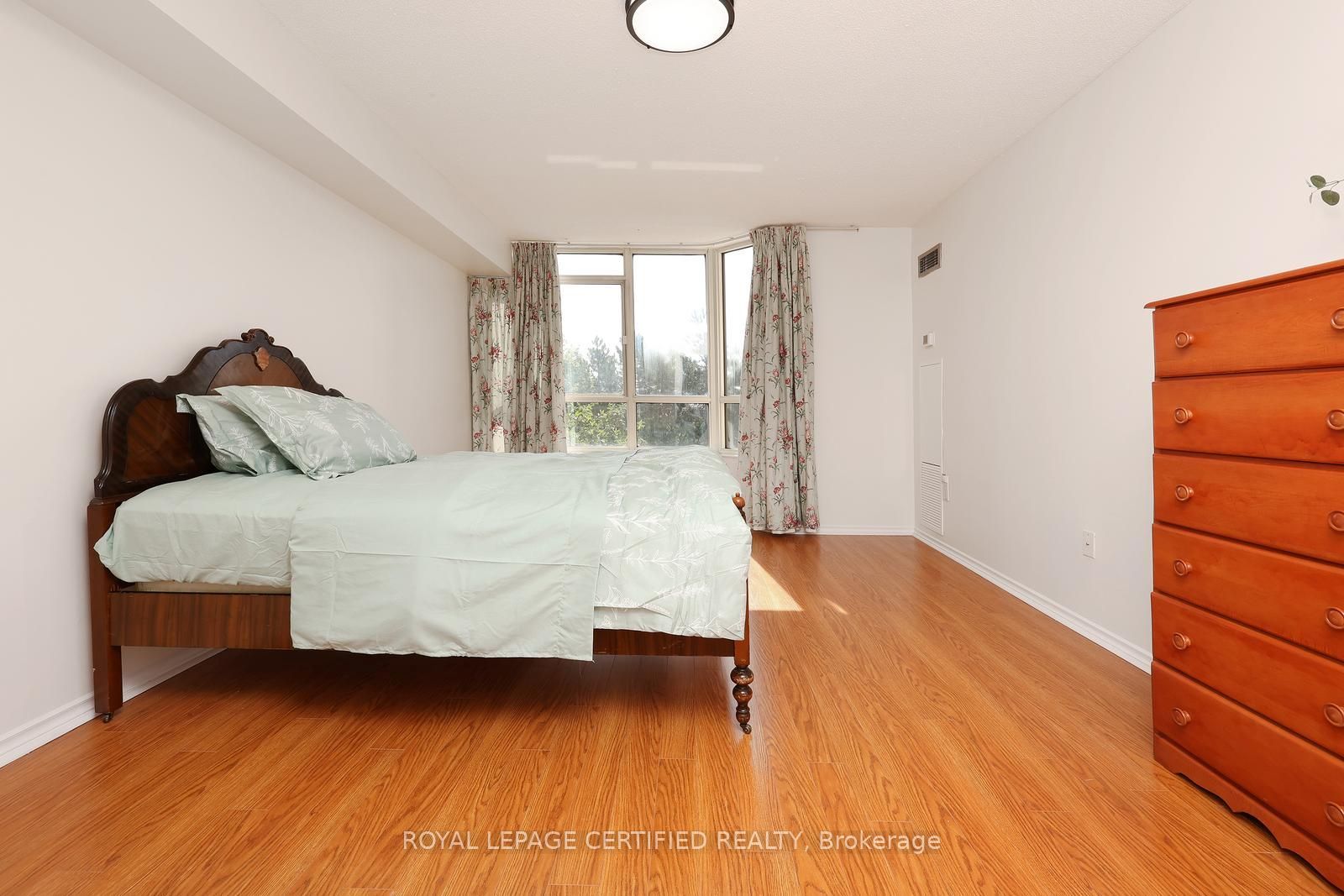 20 Cherrytree Drive 312 Property Photo 31
