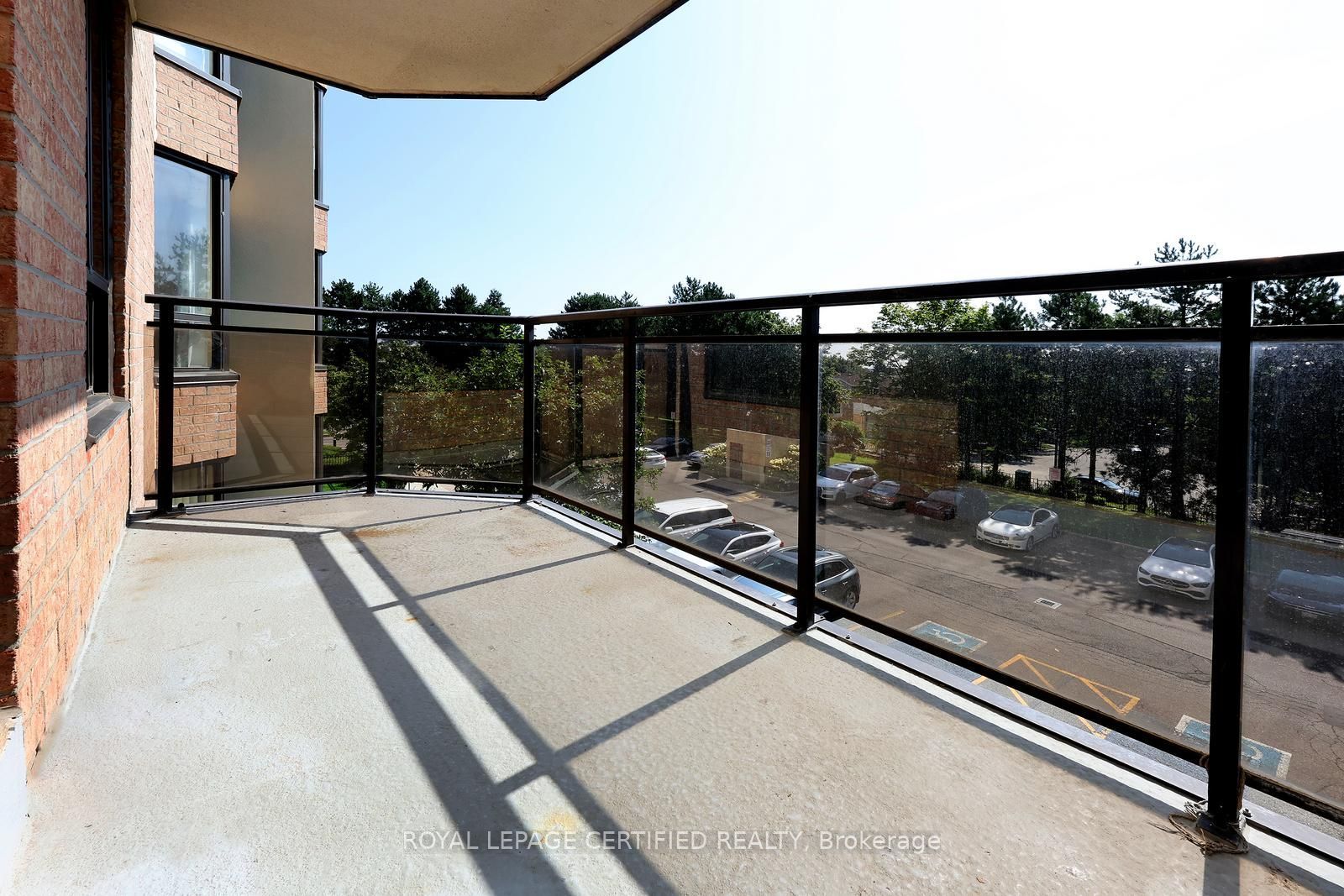 20 Cherrytree Drive 312 Property Photo 36