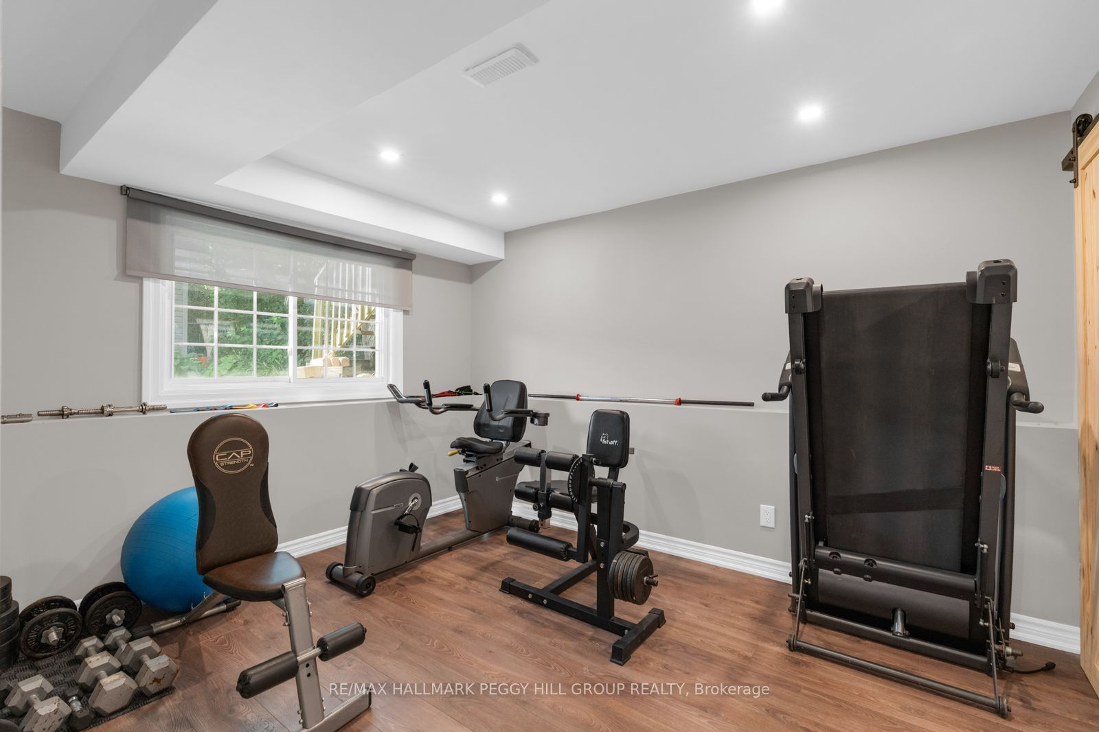 154 Bythia Street Property Photo 12