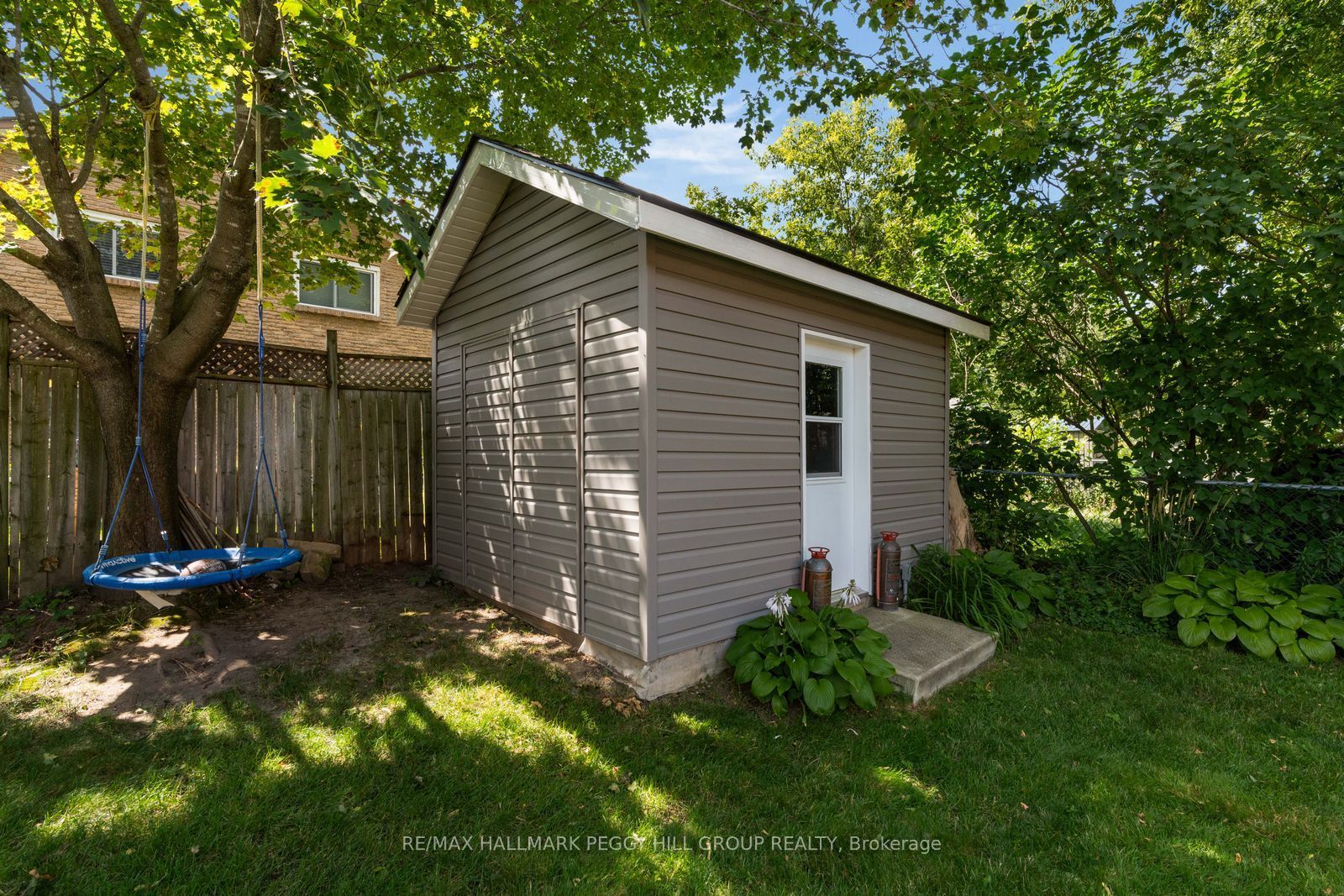 154 Bythia Street Property Photo 15