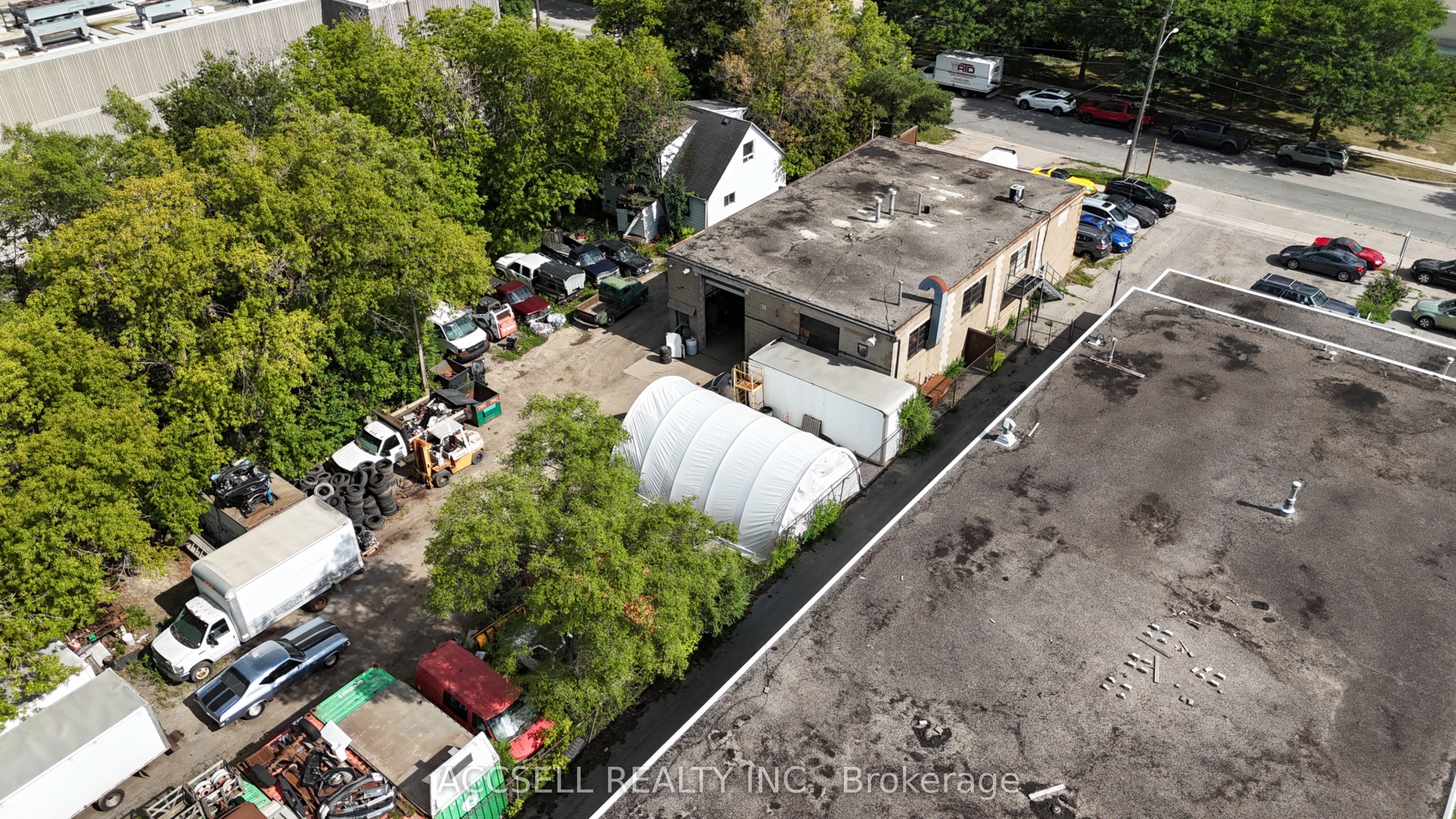 102 Cartwright Avenue Property Photo 6