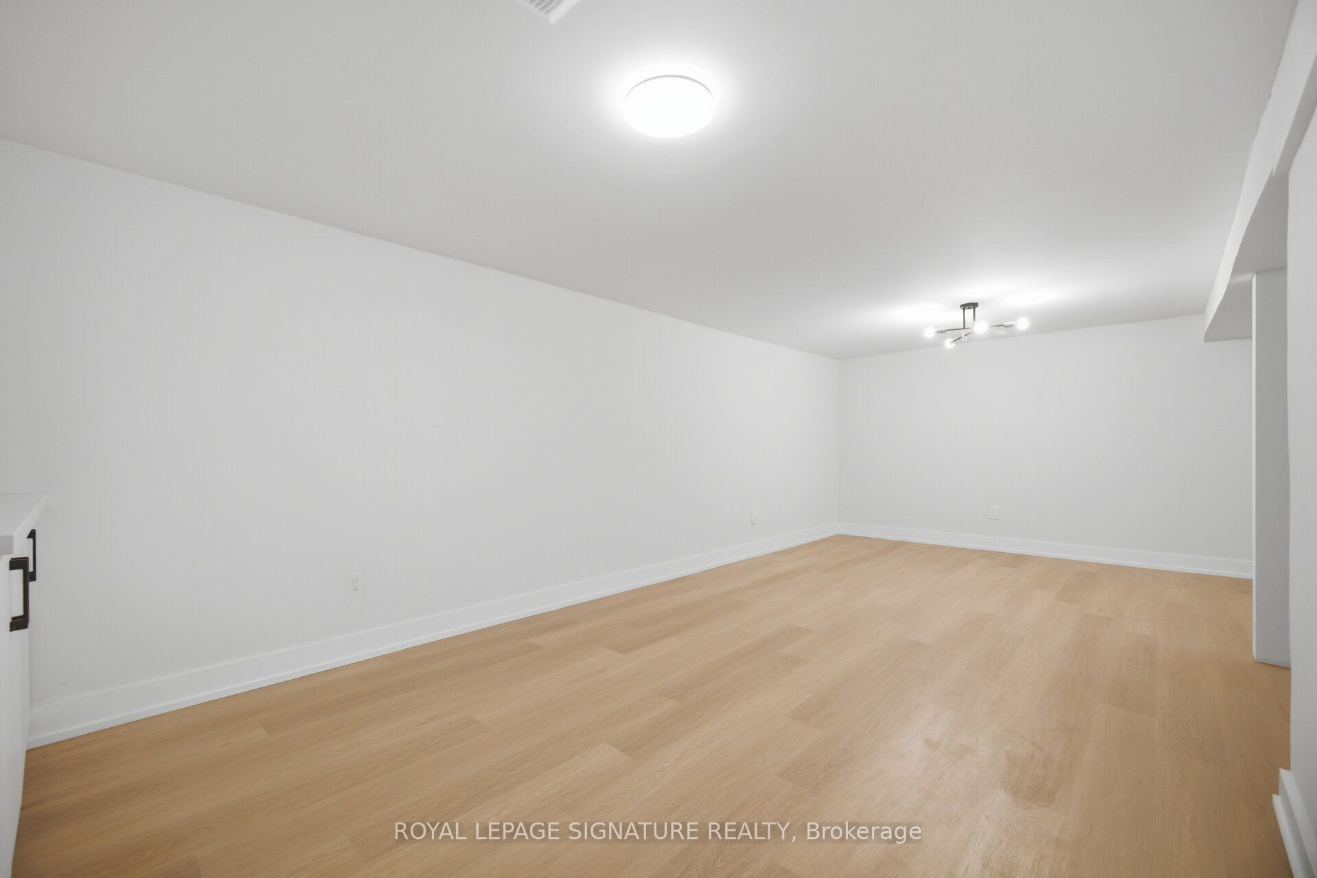 2599 Lundene Road Property Photo 22