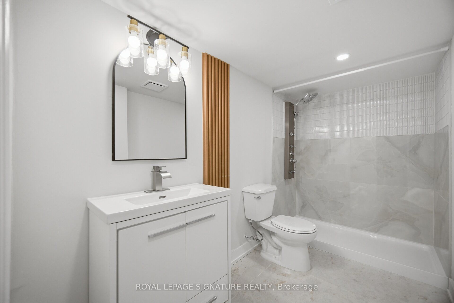 2599 Lundene Road Property Photo 24