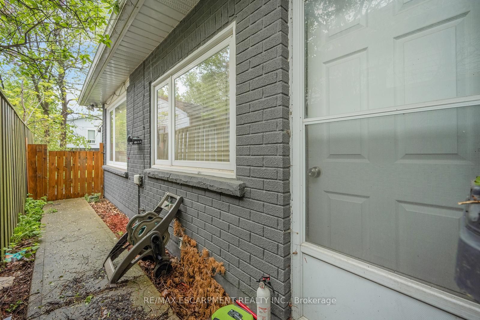16 Woodward Avenue Property Photo 33