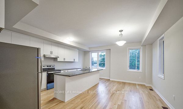1449 National Common Property Photo 6