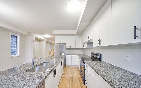 1449 National Common Property Photo 8