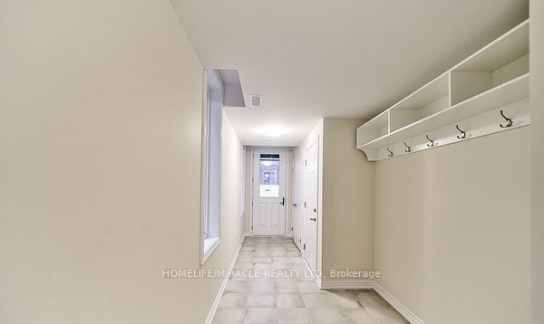 1449 National Common Property Photo 18