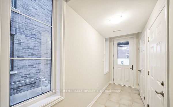 1449 National Common Property Photo 30