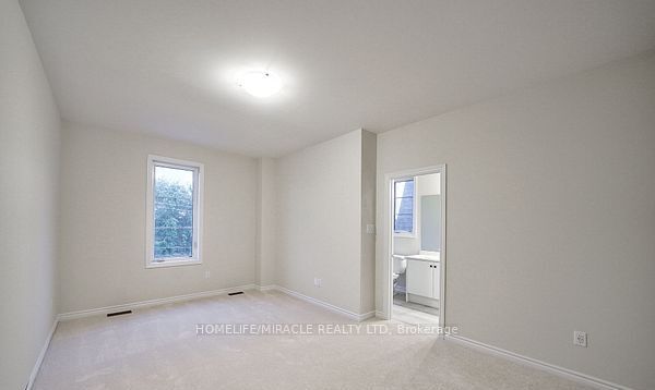 1449 National Common Property Photo 32