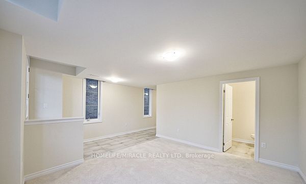 1449 National Common Property Photo 33