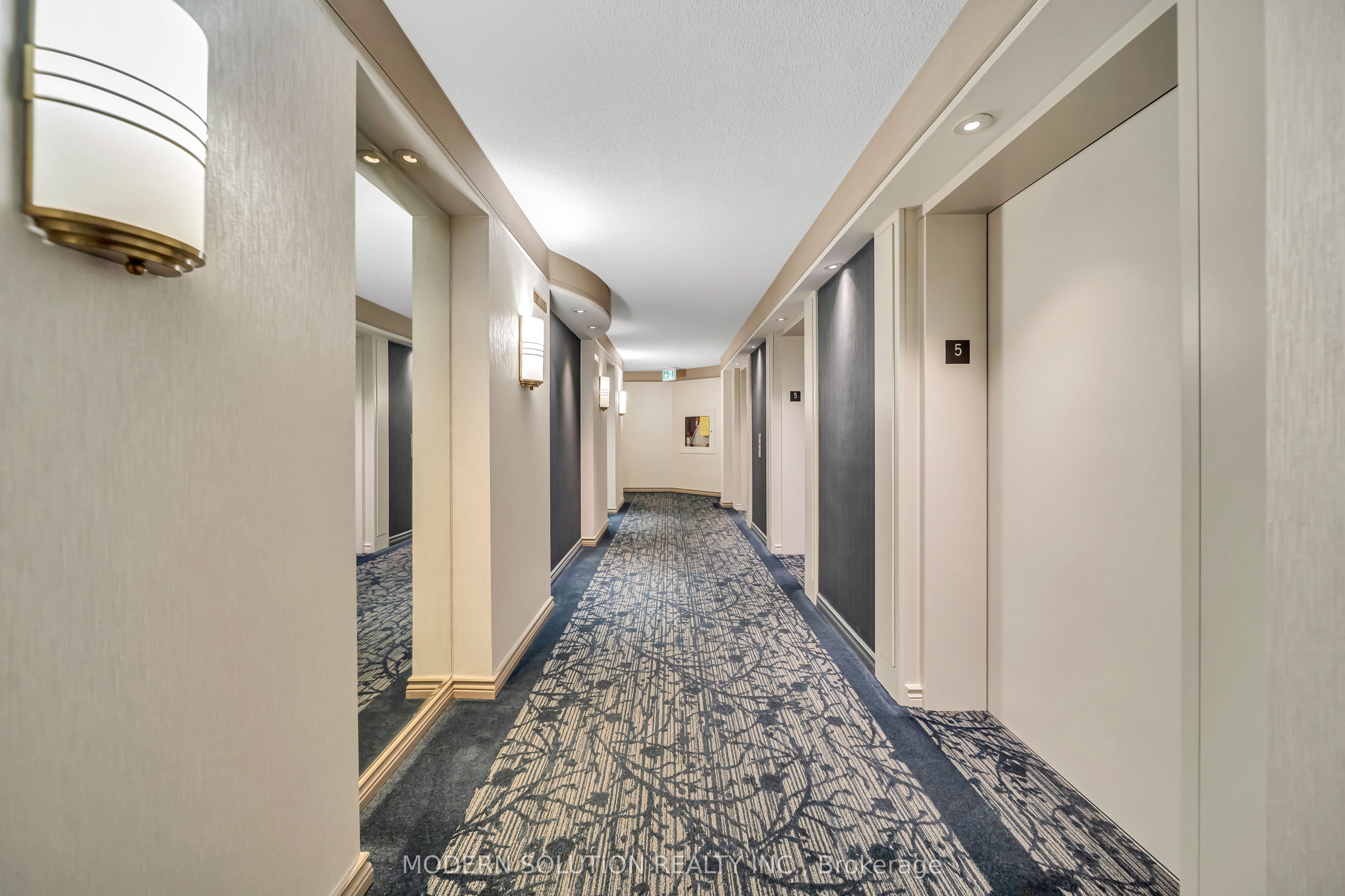 20 Cherrytree Drive 501 Property Photo 13