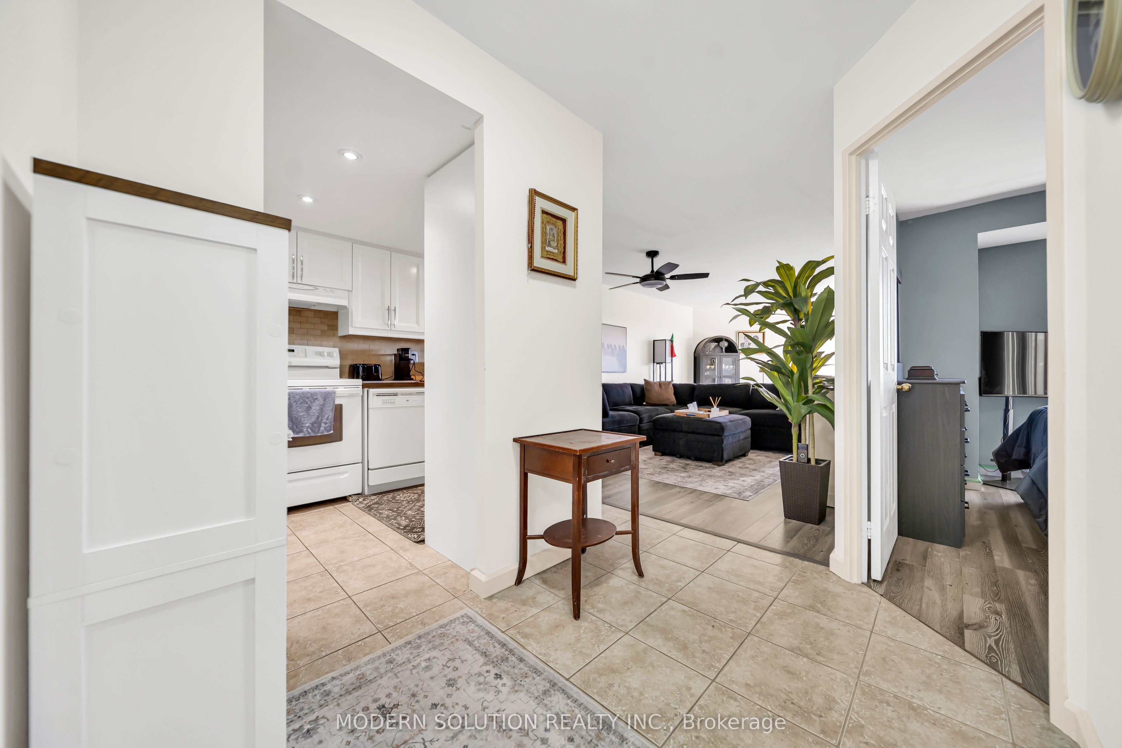 20 Cherrytree Drive 501 Property Photo 17