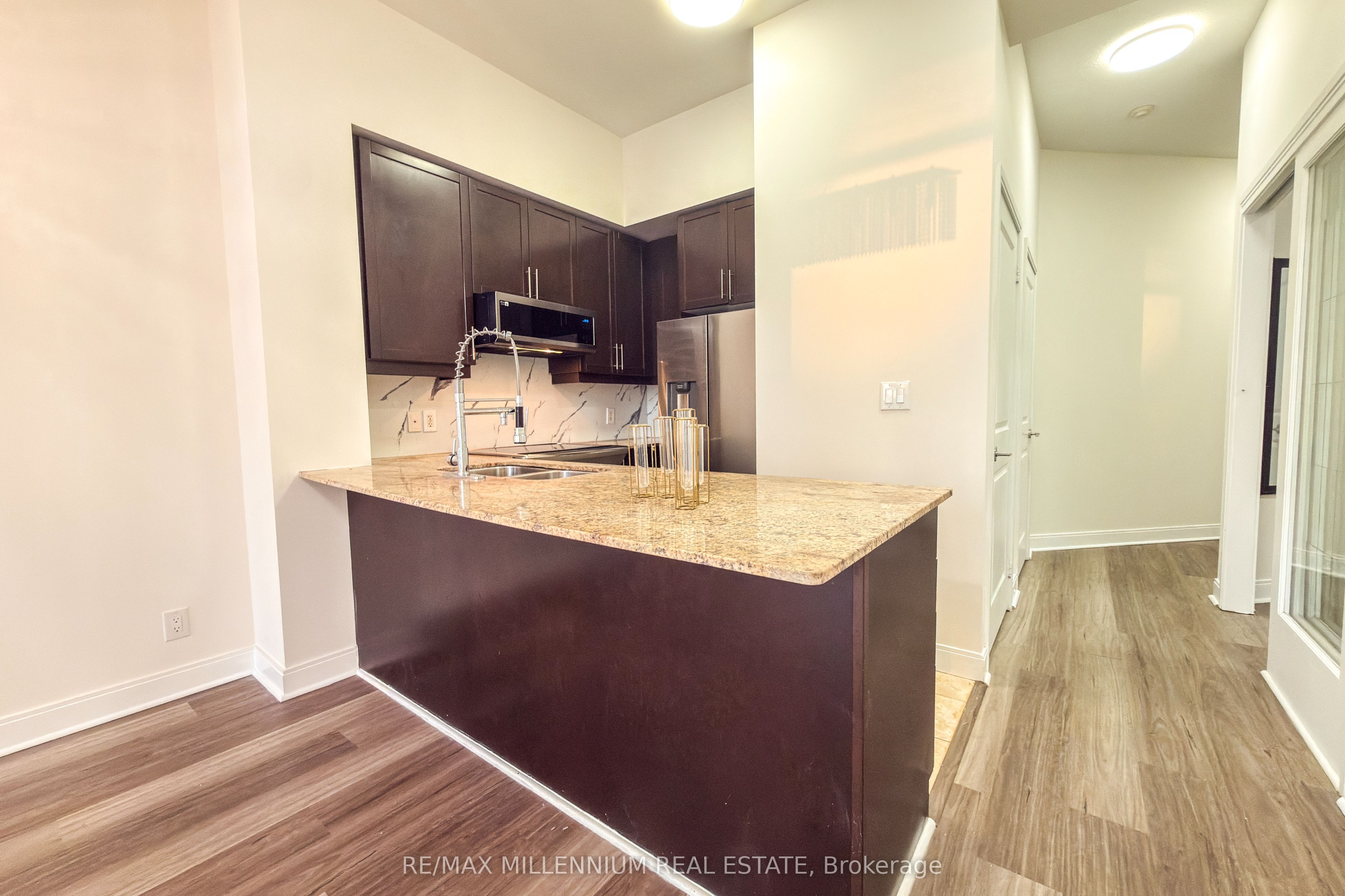 80 Absolute Avenue Lph06 Property Photo 12