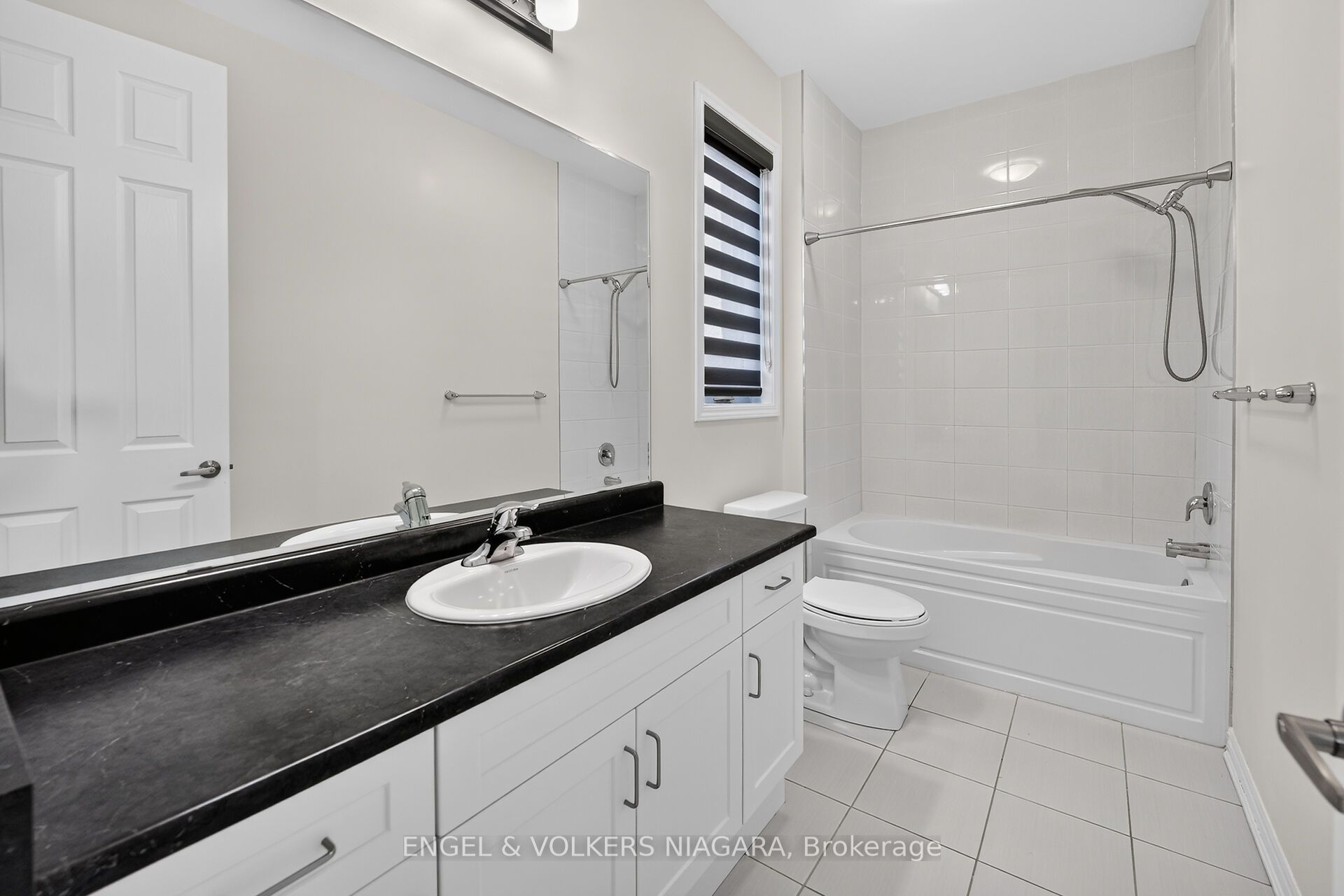 1221 Rose Way S Property Photo 18
