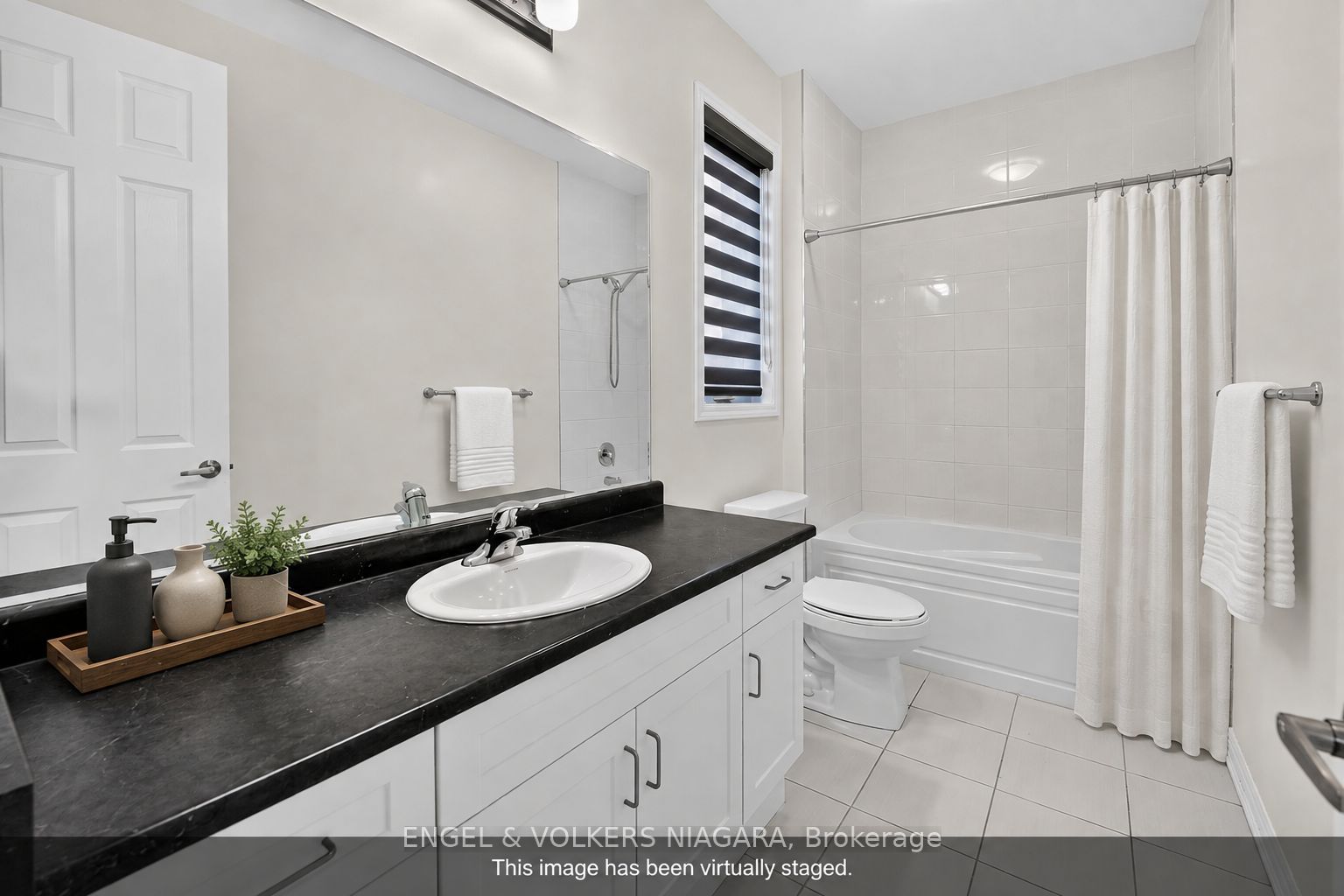 1221 Rose Way S Property Photo 19