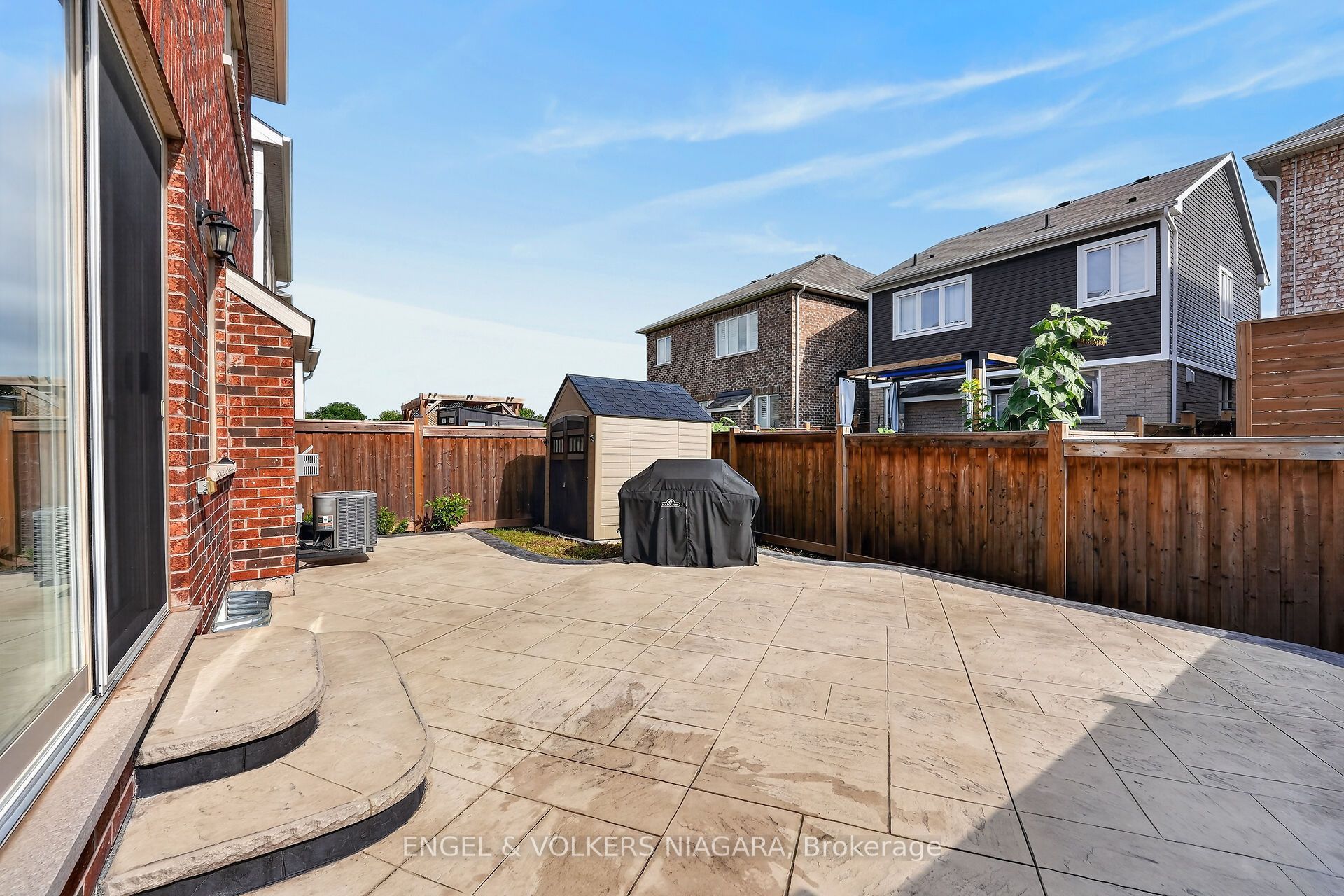 1221 Rose Way S Property Photo 31