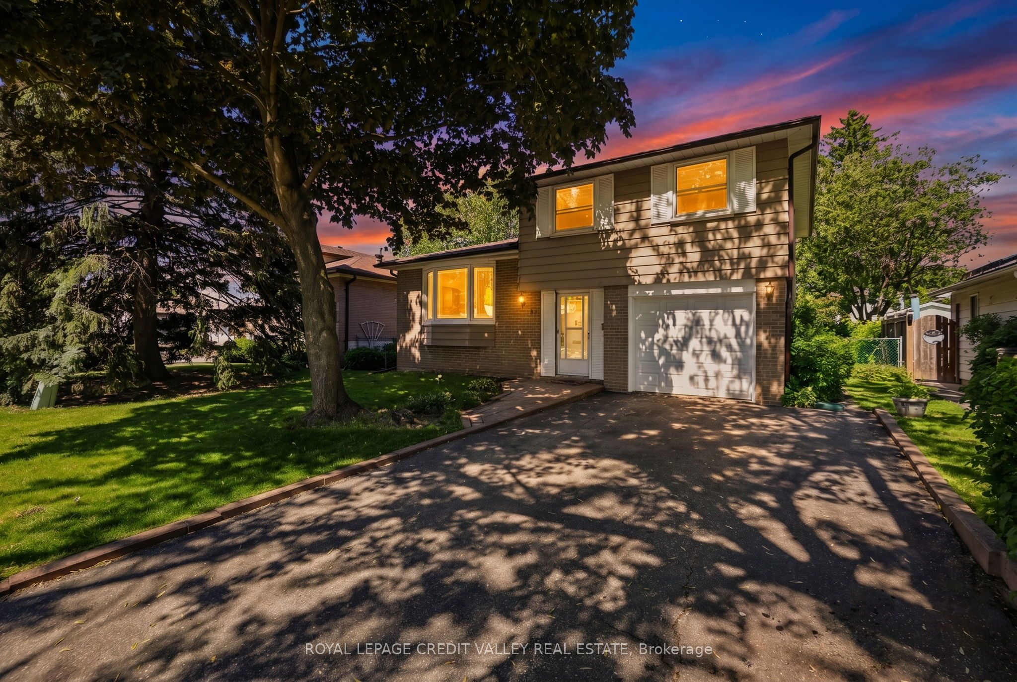 32 Farmington Drive