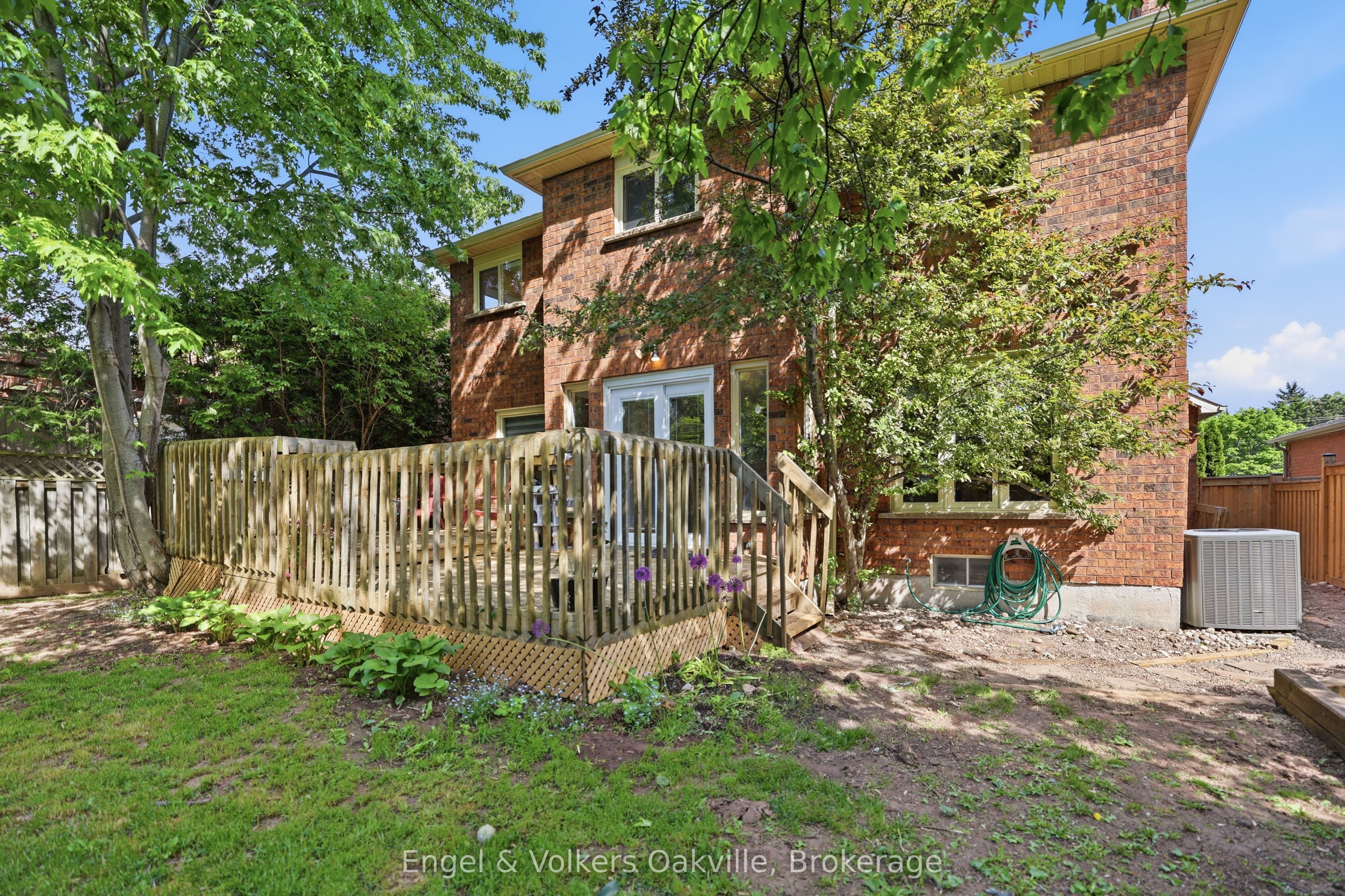 1245 Creekside Drive Property Photo 17