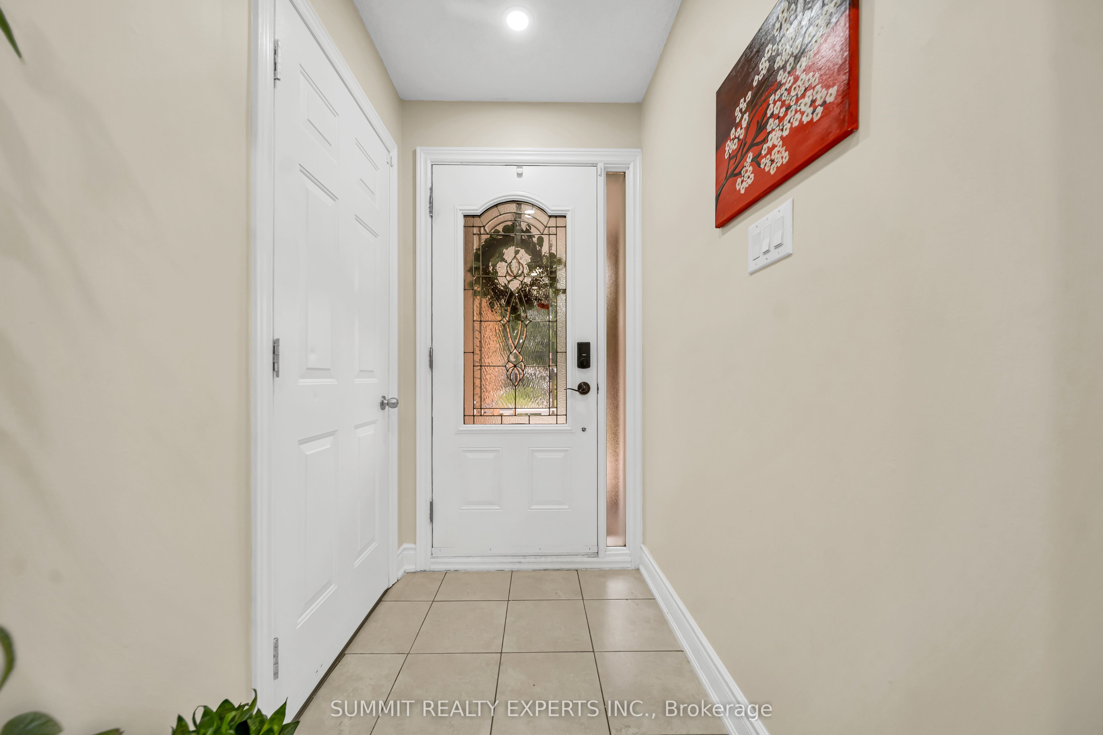 29 Coronation Circle Property Photo 4