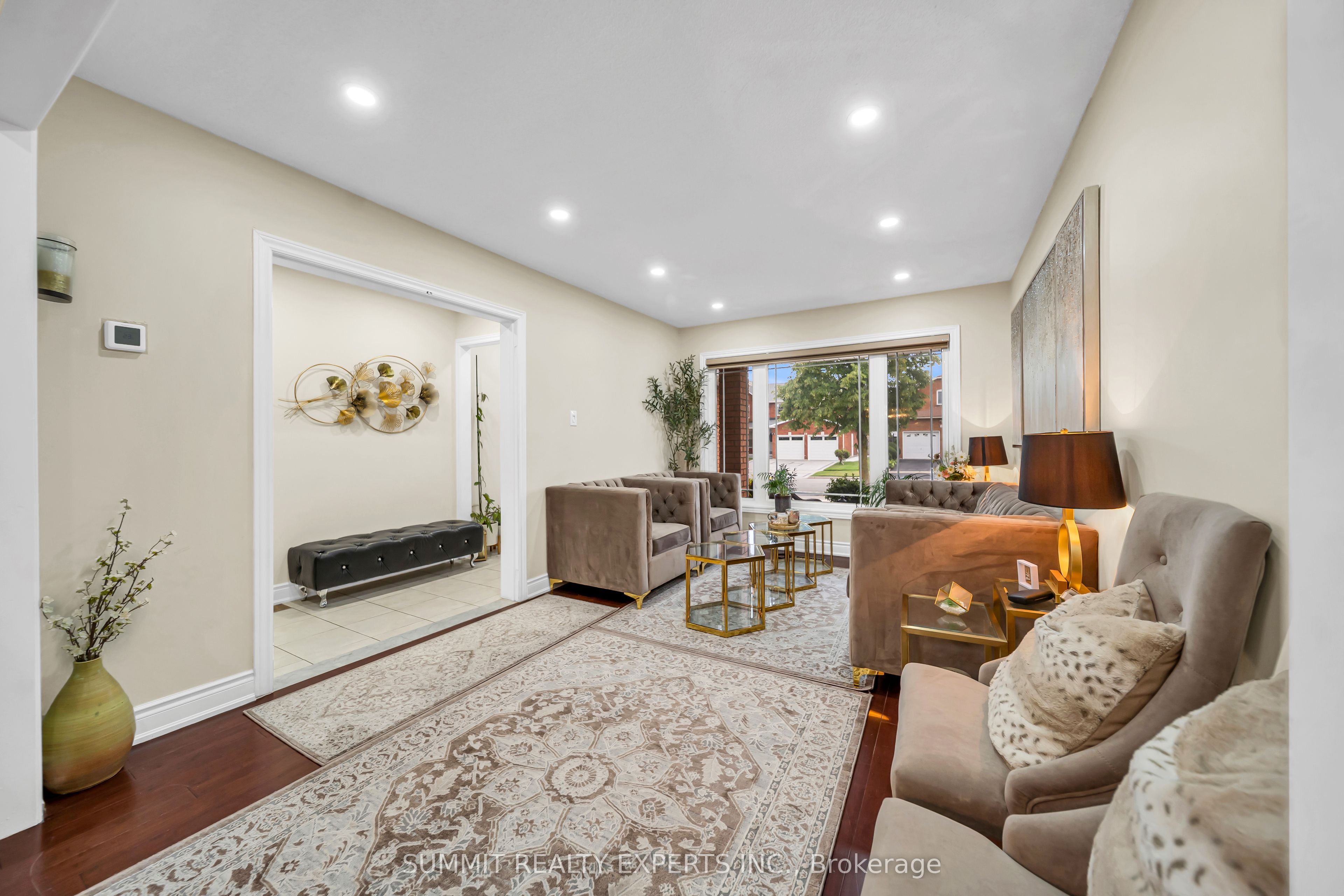 29 Coronation Circle Property Photo 8