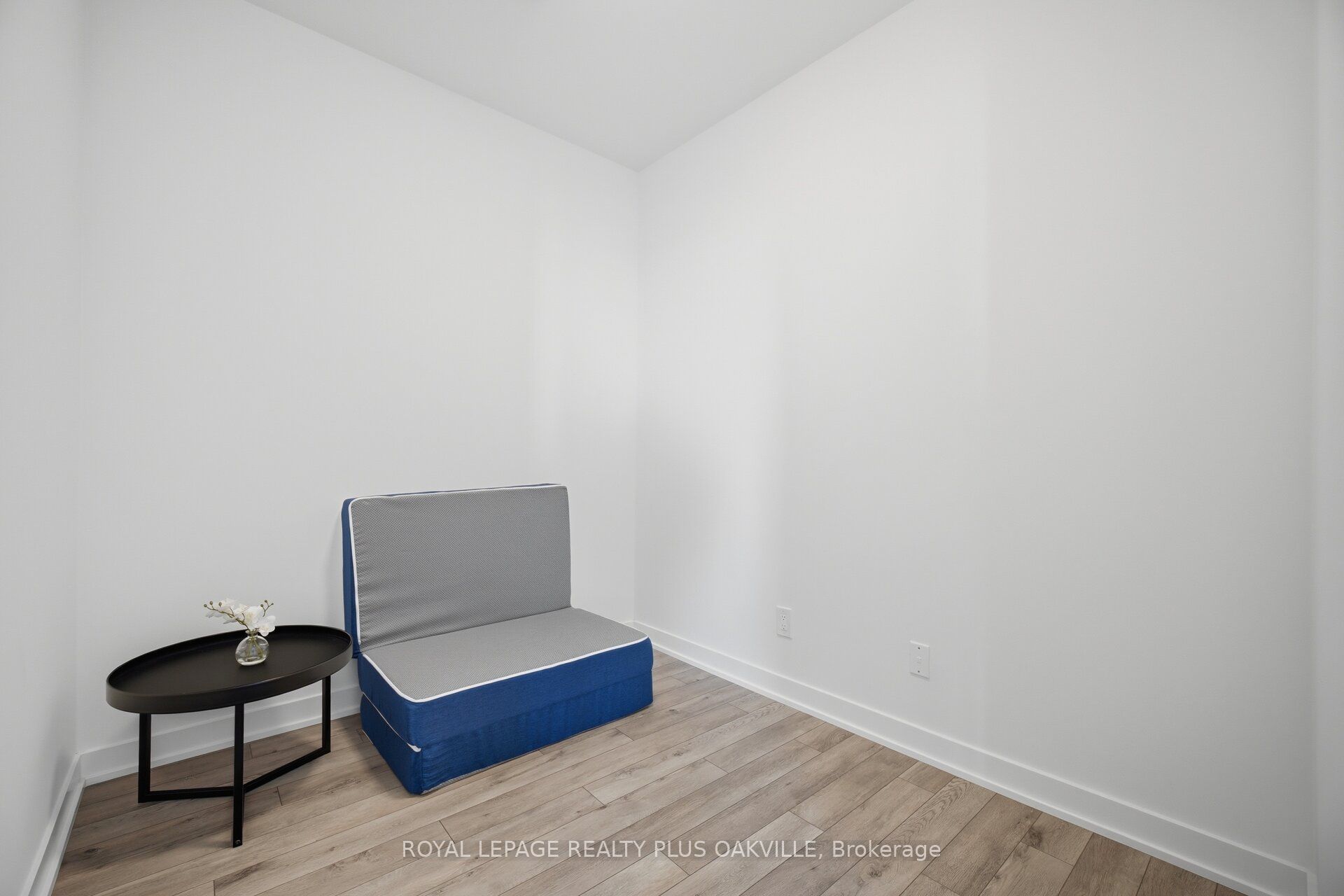 3079 Trafalgar Road 1509 Property Photo 17