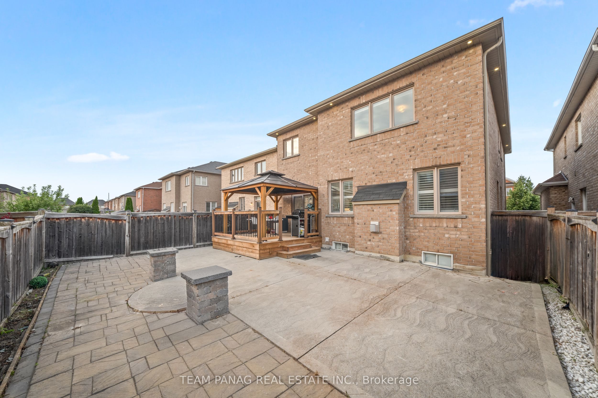 91 Campwood Crescent Property Photo 45