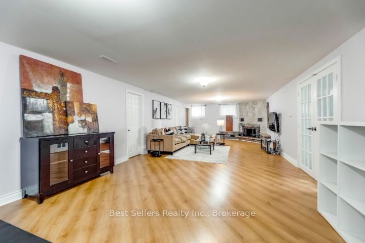 12 Bowshelm Court Property Photo 6