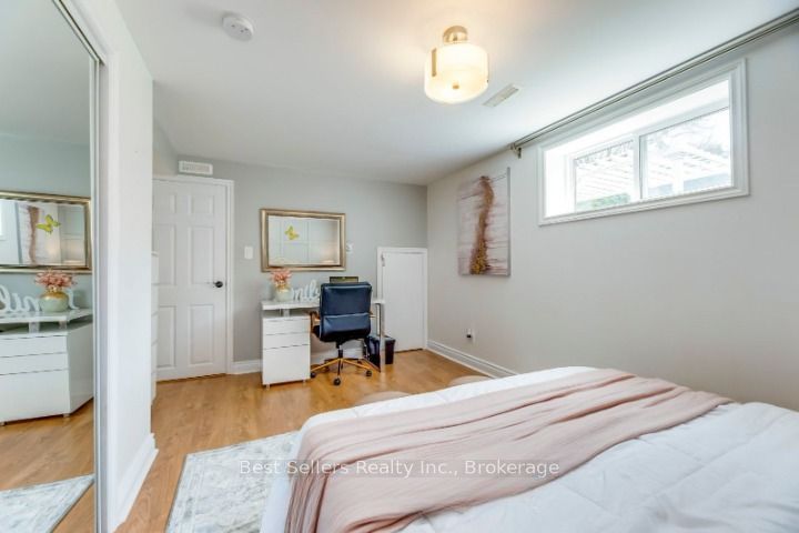 12 Bowshelm Court Property Photo 10