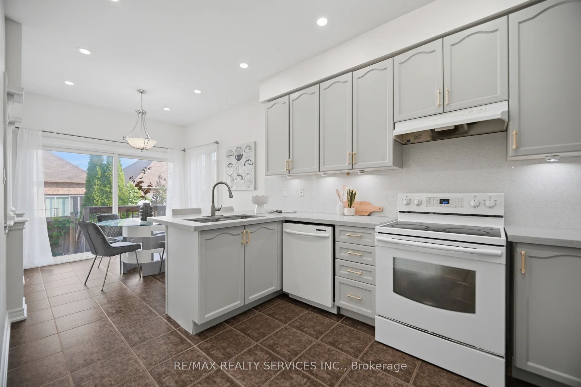 40 Balin Crescent Property Photo 11
