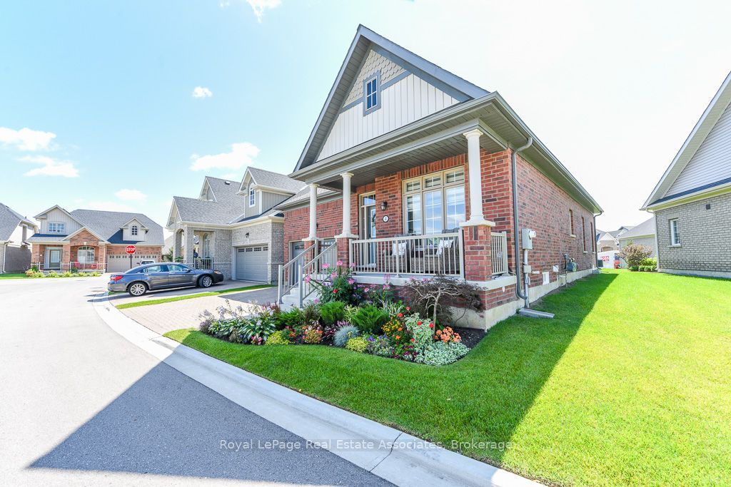 4 Abelia Street Property Photo 2