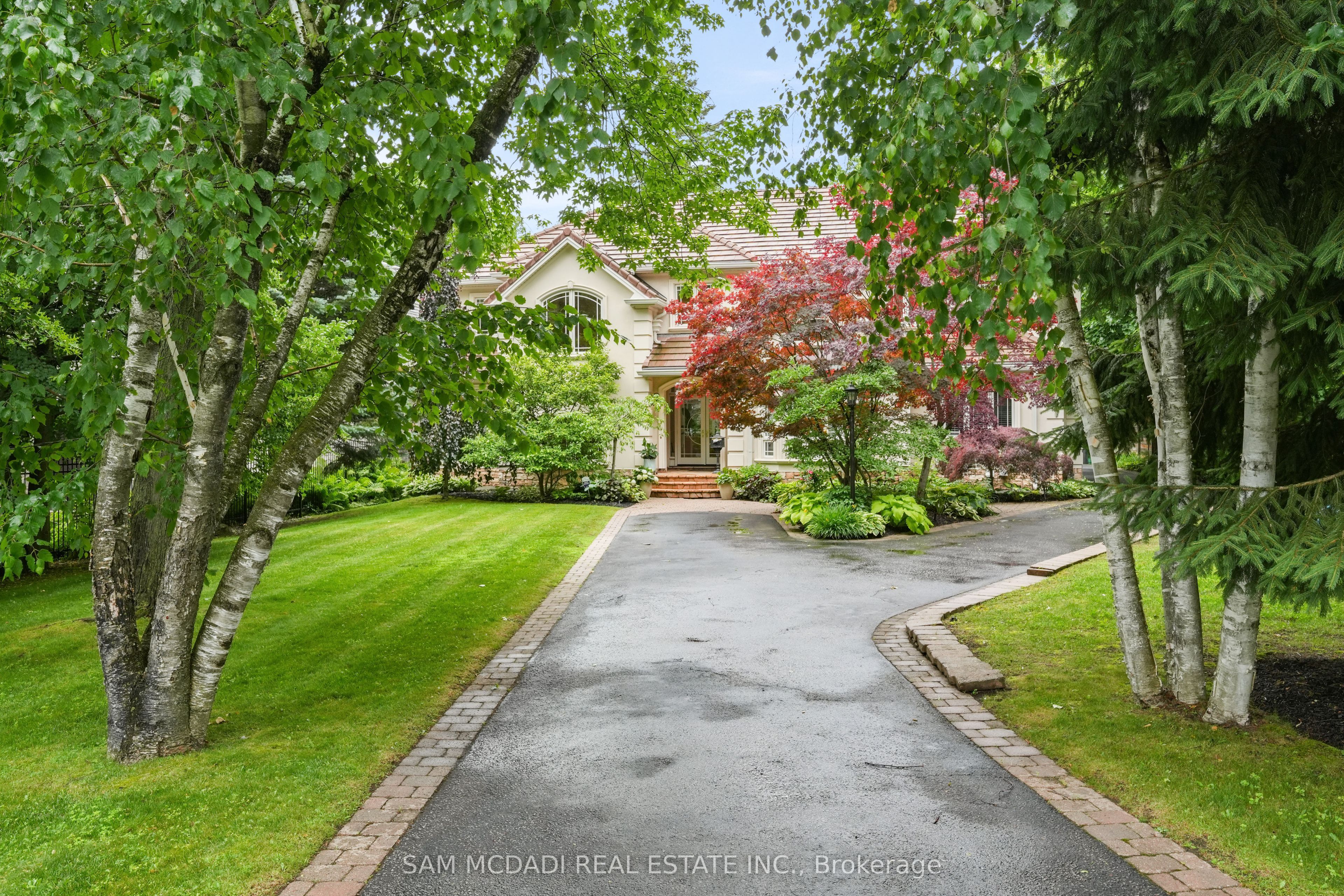 1382 Aldo Drive Property Photo 1