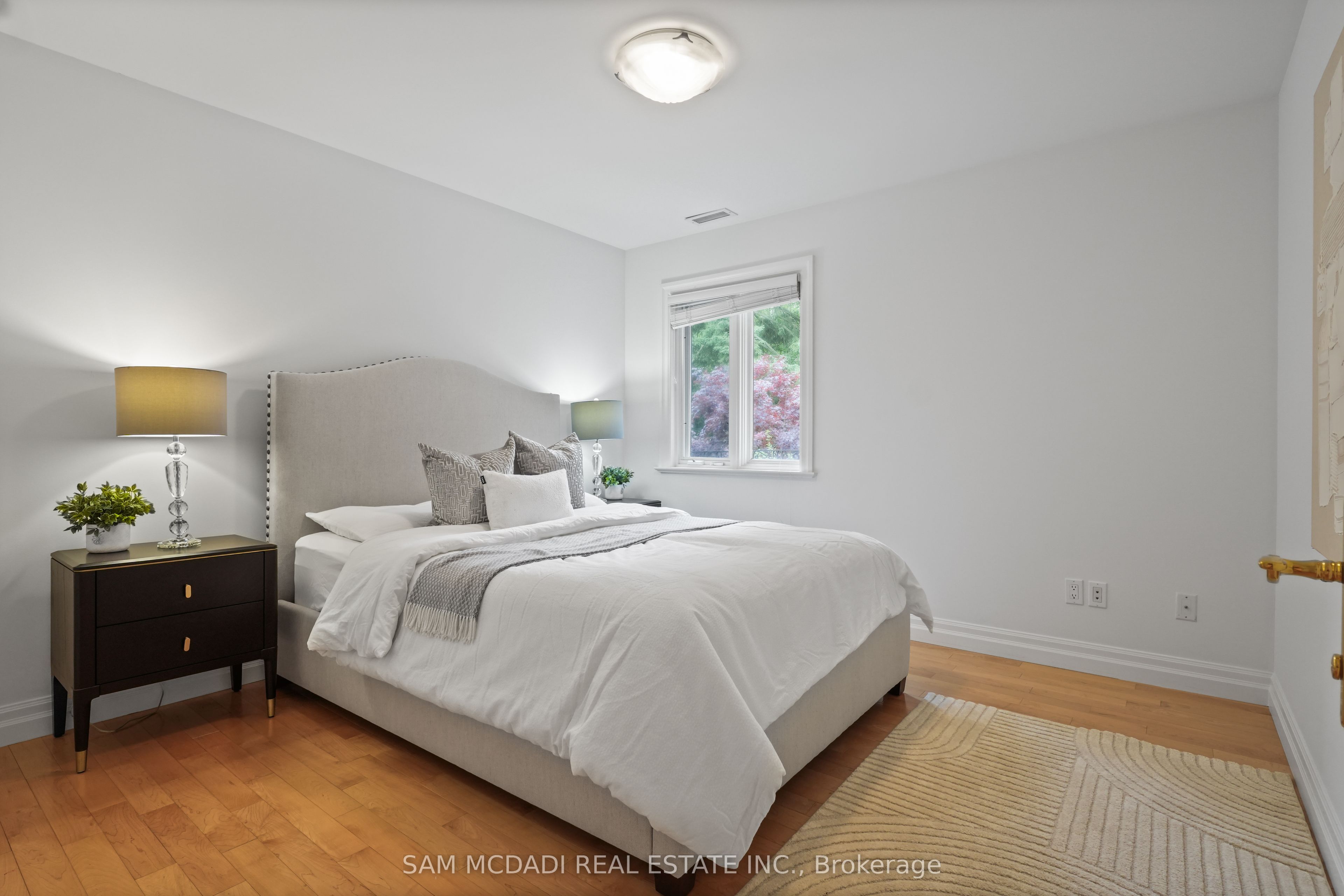 1382 Aldo Drive Property Photo 28
