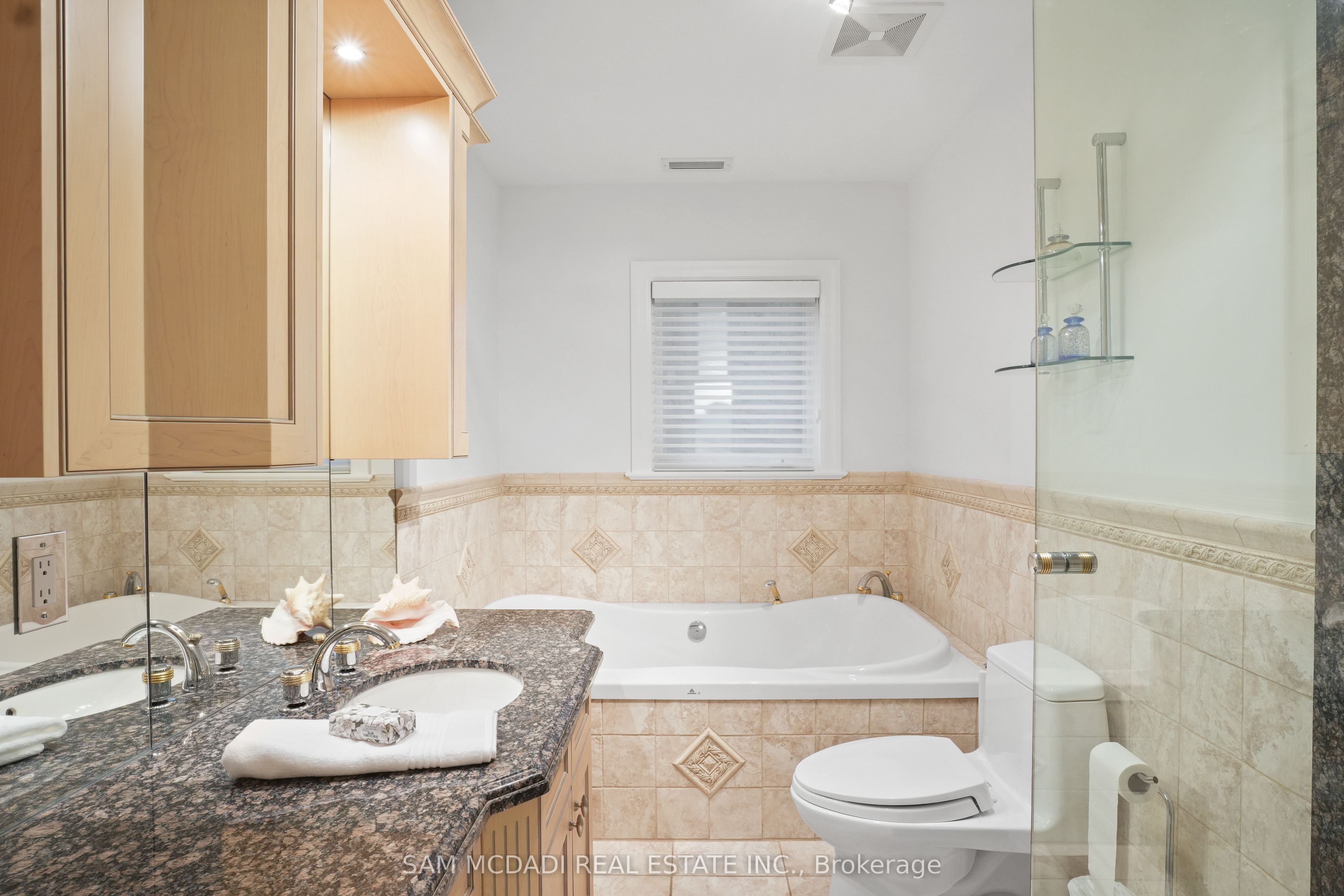 1382 Aldo Drive Property Photo 34