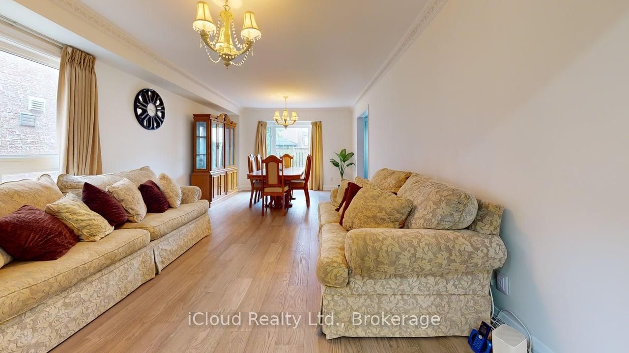 71 Tufton Crescent Property Photo 6