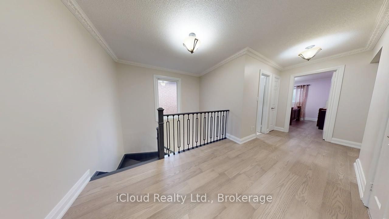 71 Tufton Crescent Property Photo 8