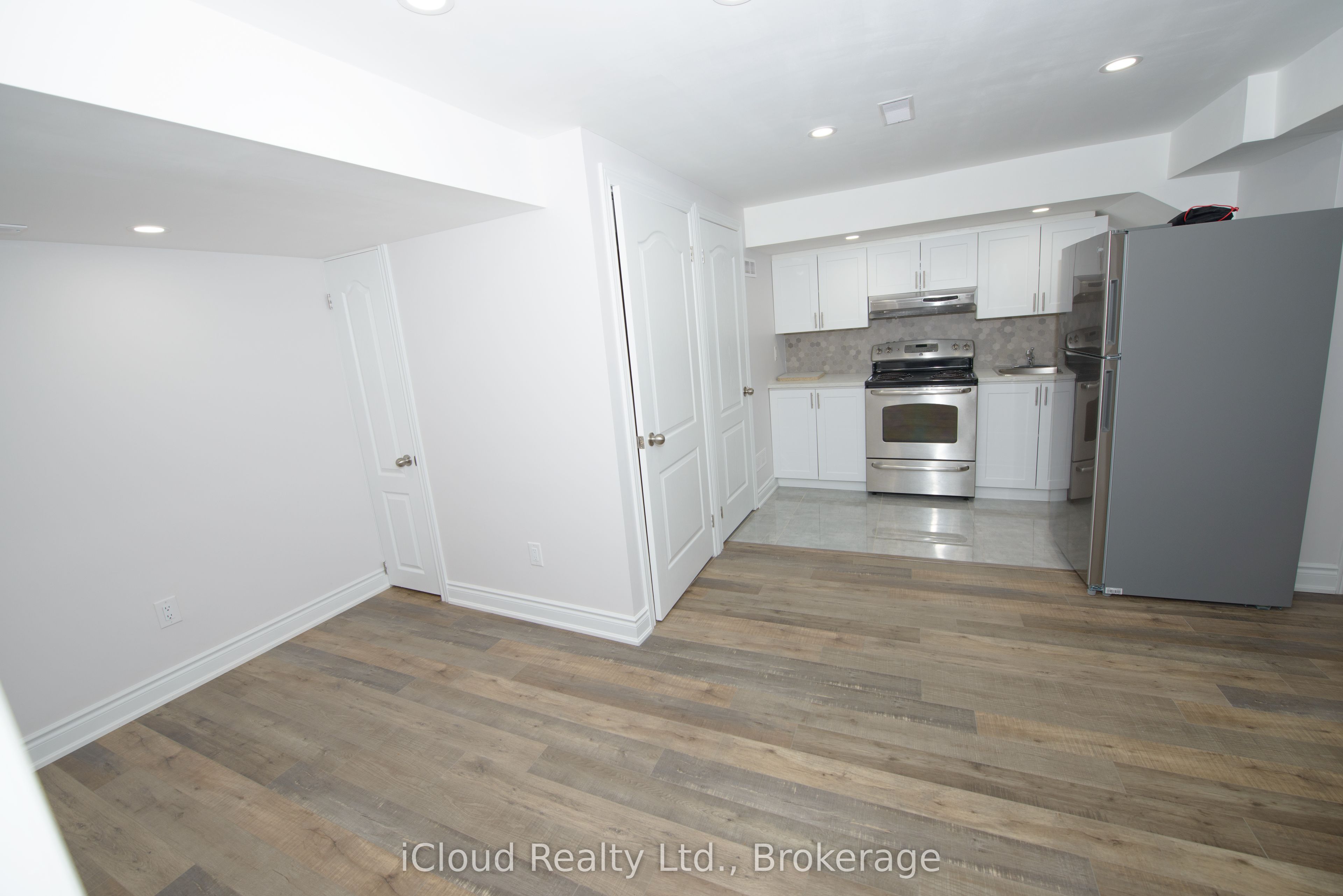 71 Tufton Crescent Property Photo 15