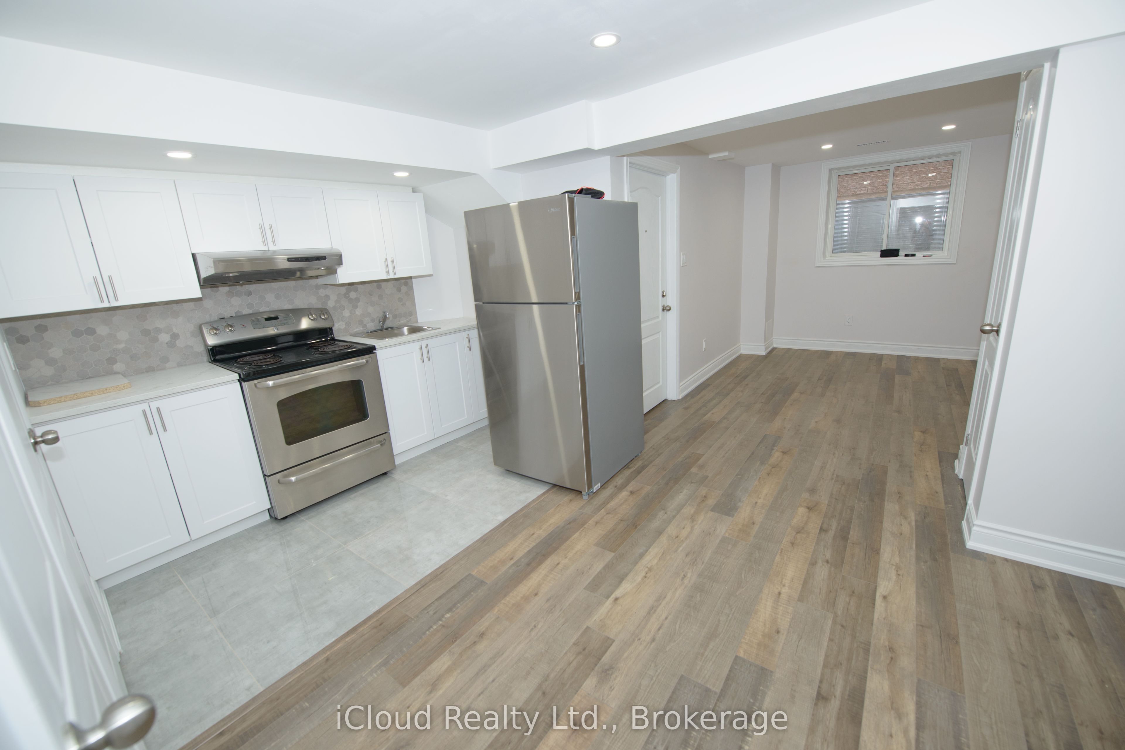 71 Tufton Crescent Property Photo 23