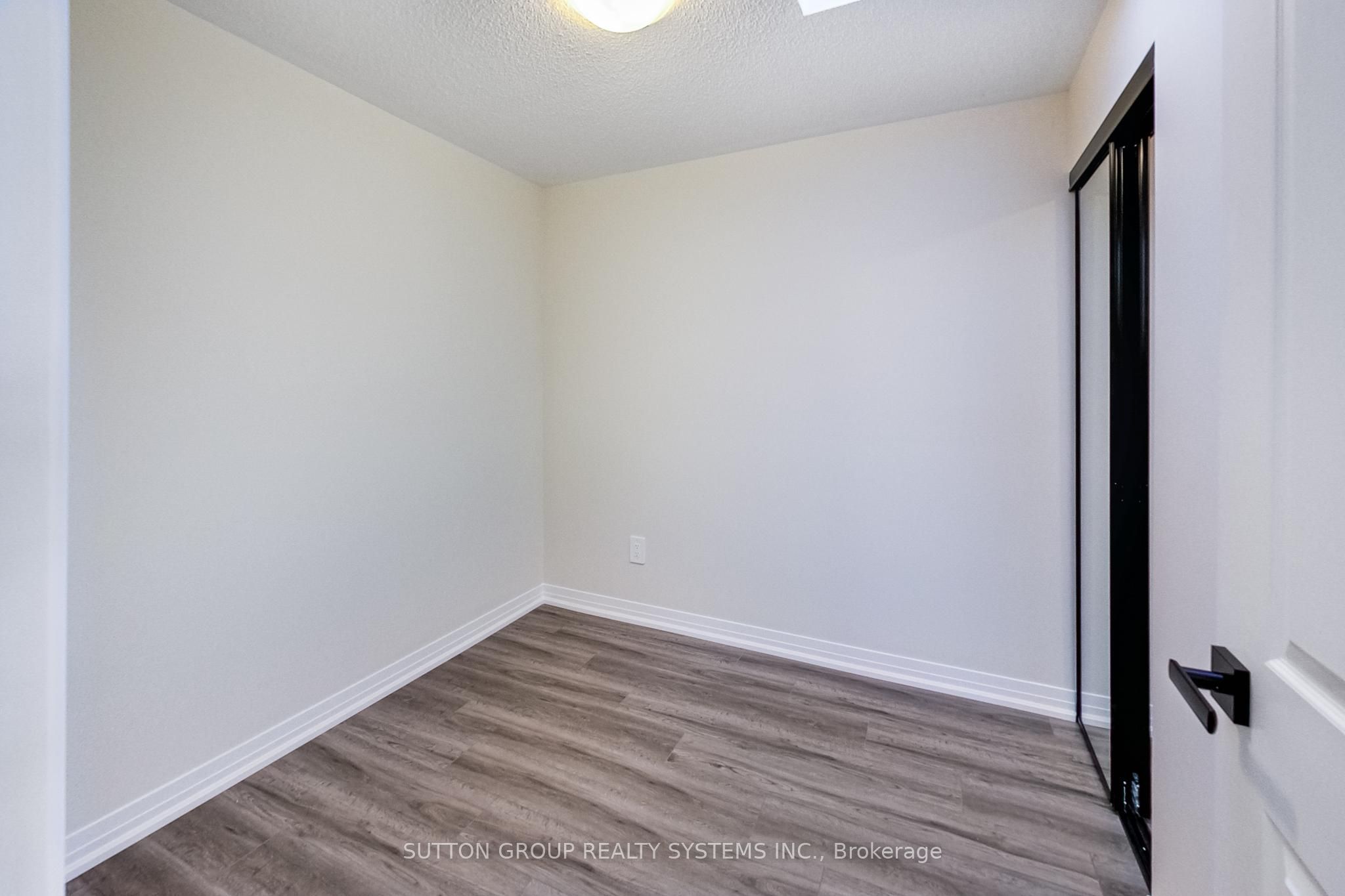 1585 Rose Way 114 Property Photo 19