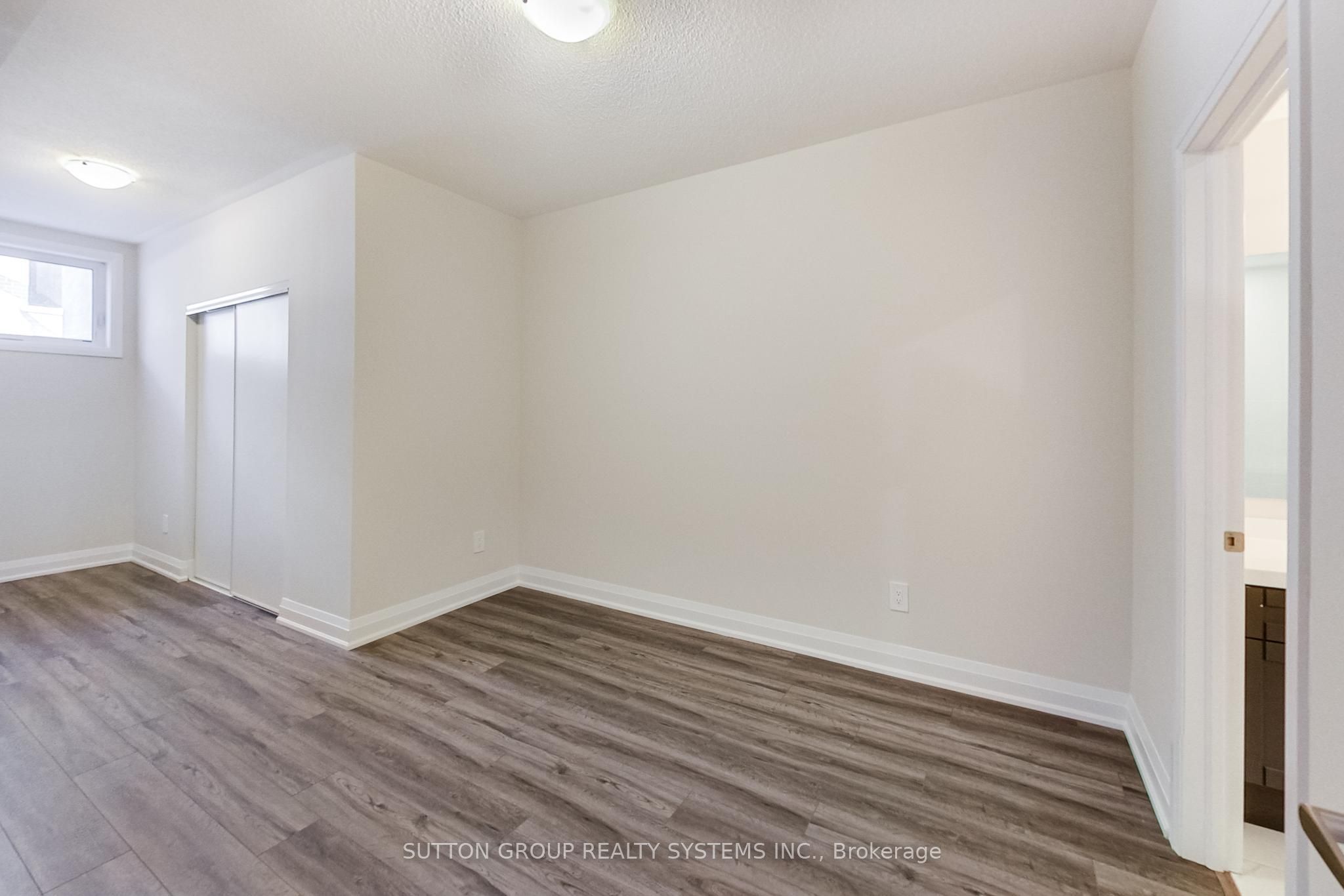 1585 Rose Way 125 Property Photo 23