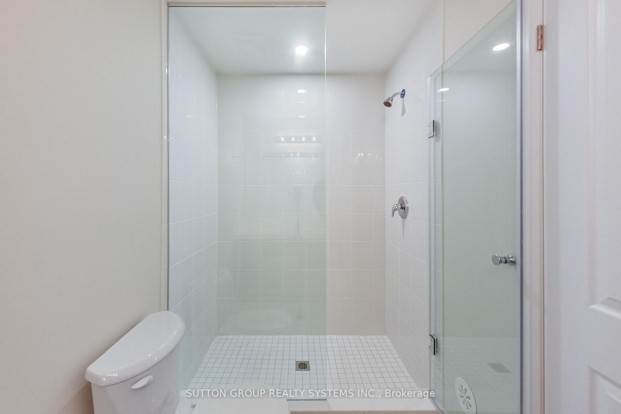 1585 Rose Way 125 Property Photo 28