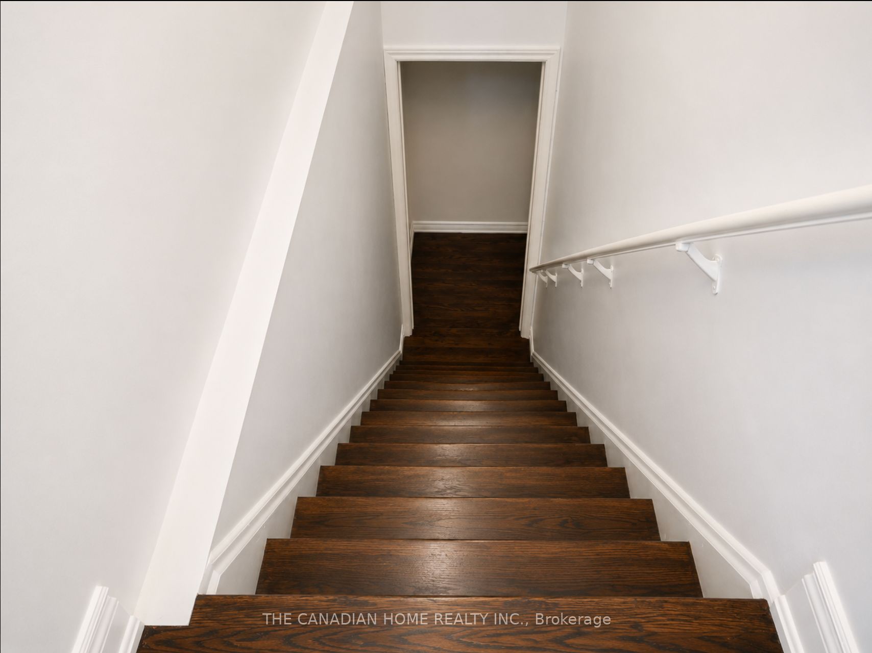 84 Royal West Drive Property Photo 33