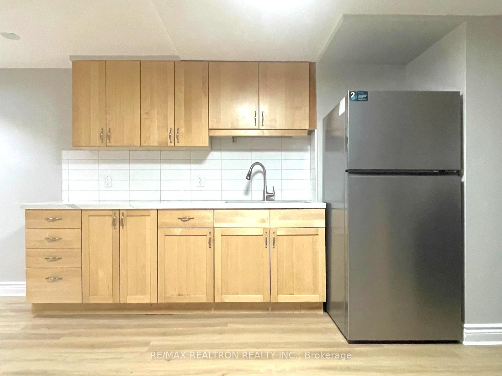 365 Mississauga Vly Boulevard Lower Property Photo 6