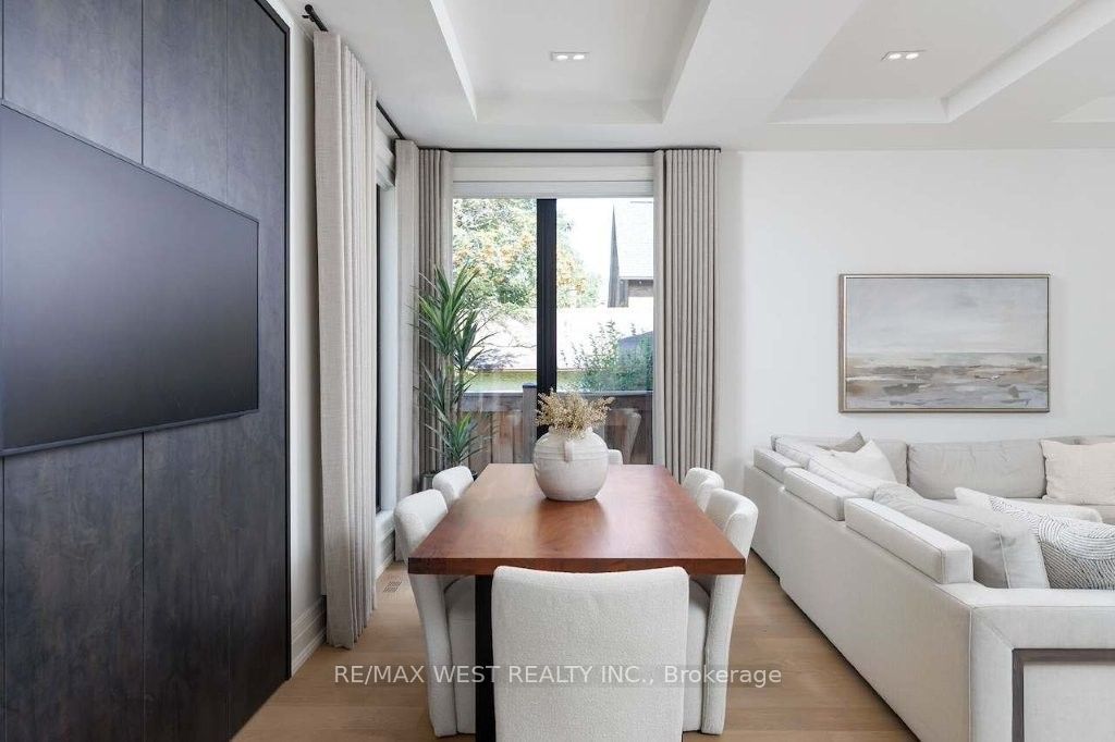 64 Thompson Avenue Property Photo 17