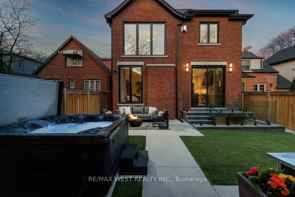 64 Thompson Avenue Property Photo 45